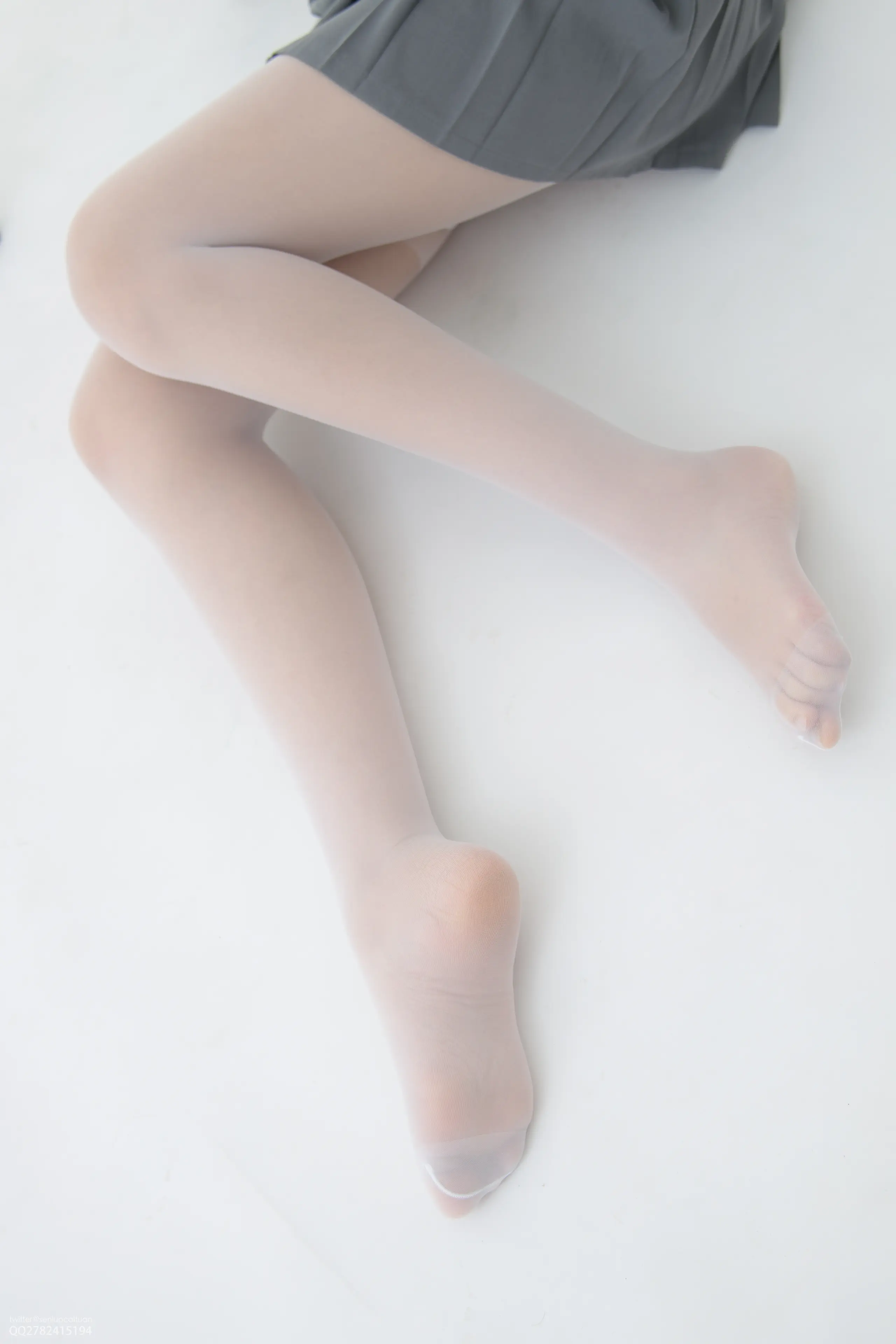 森萝财团 JKFUN 默陌+芝士 13D白丝白丝网鞋合辑 [104P]