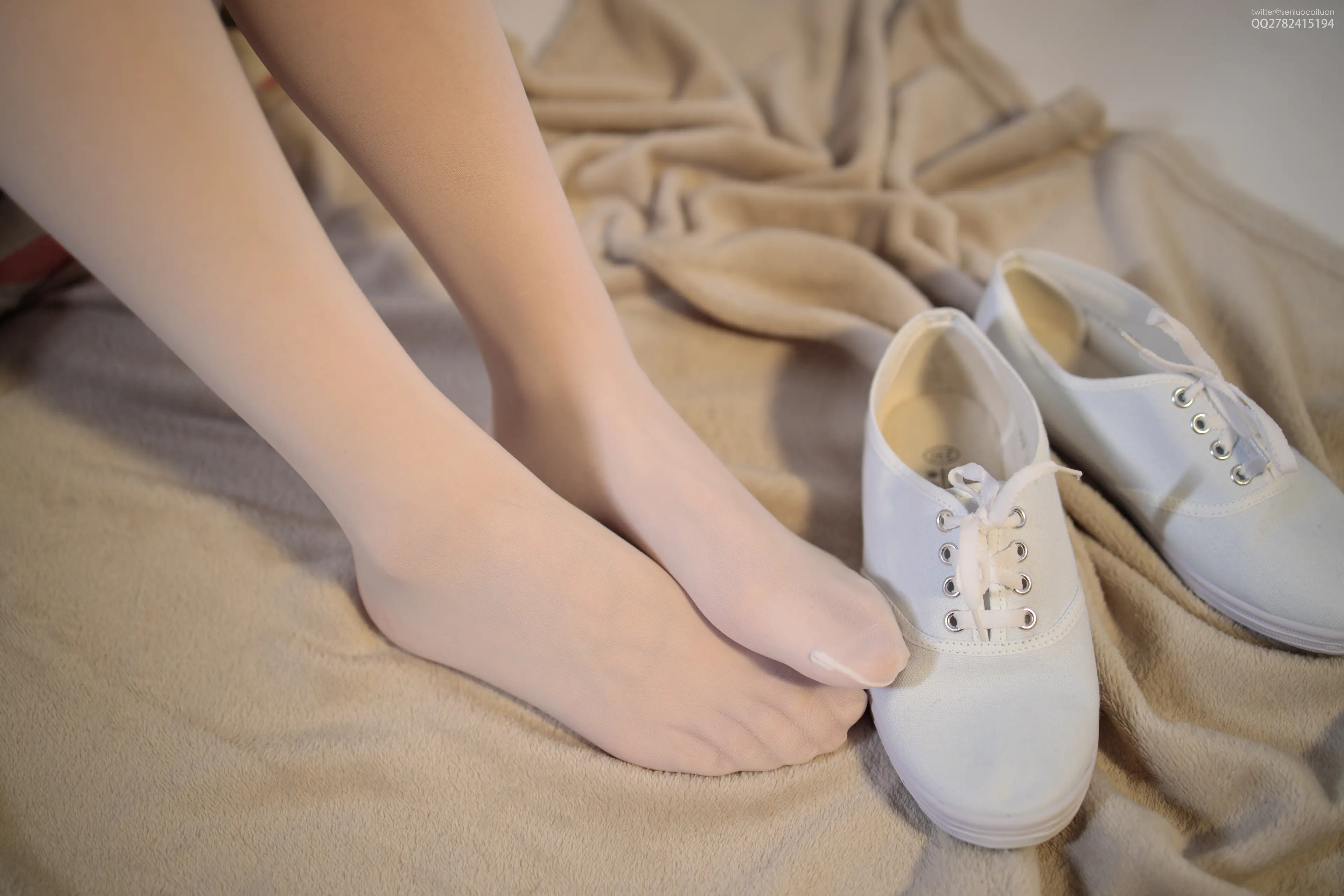 森萝财团 JKFUN 默陌+芝士 13D白丝白丝网鞋合辑 [104P]