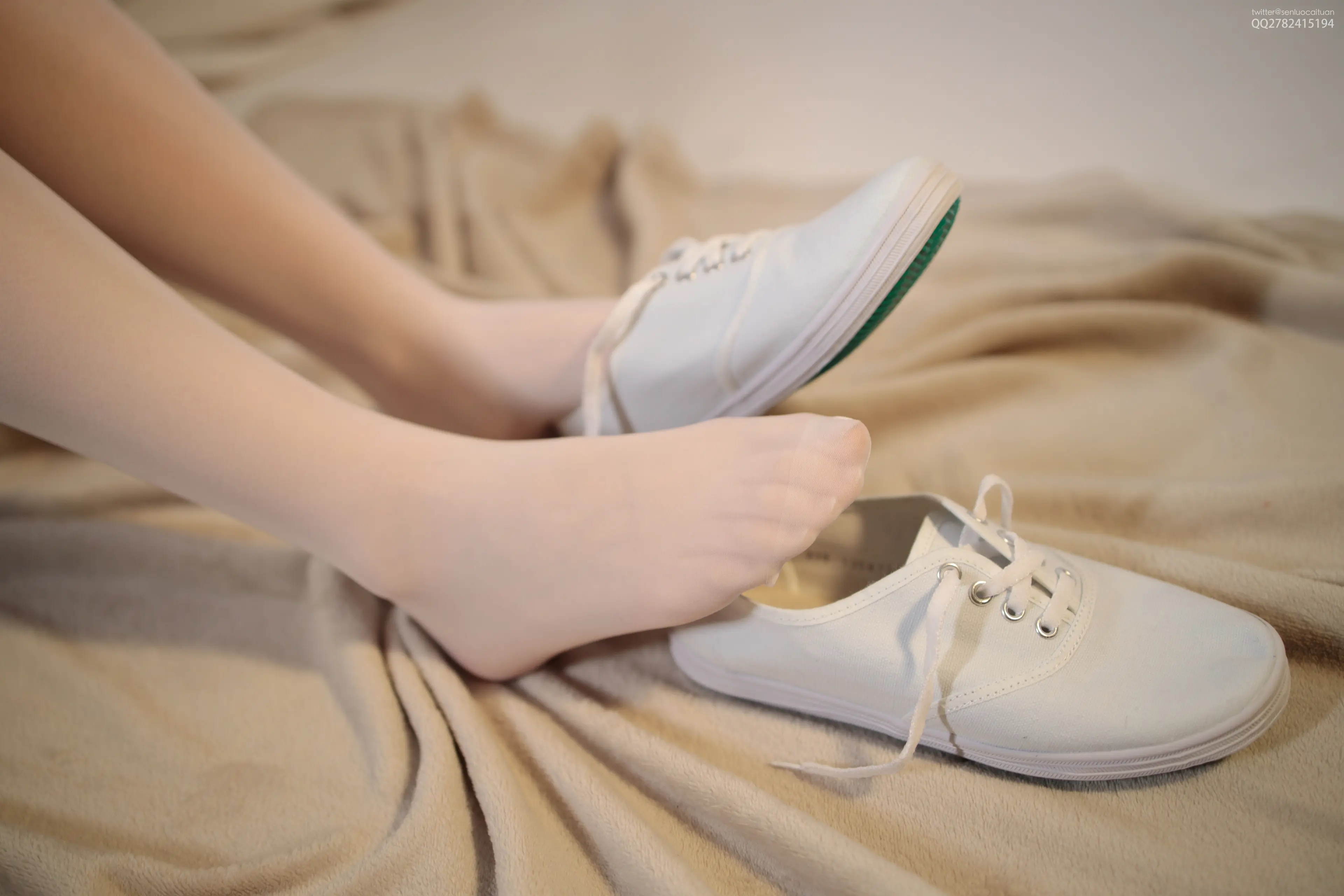 森萝财团 JKFUN 默陌+芝士 13D白丝白丝网鞋合辑 [104P]