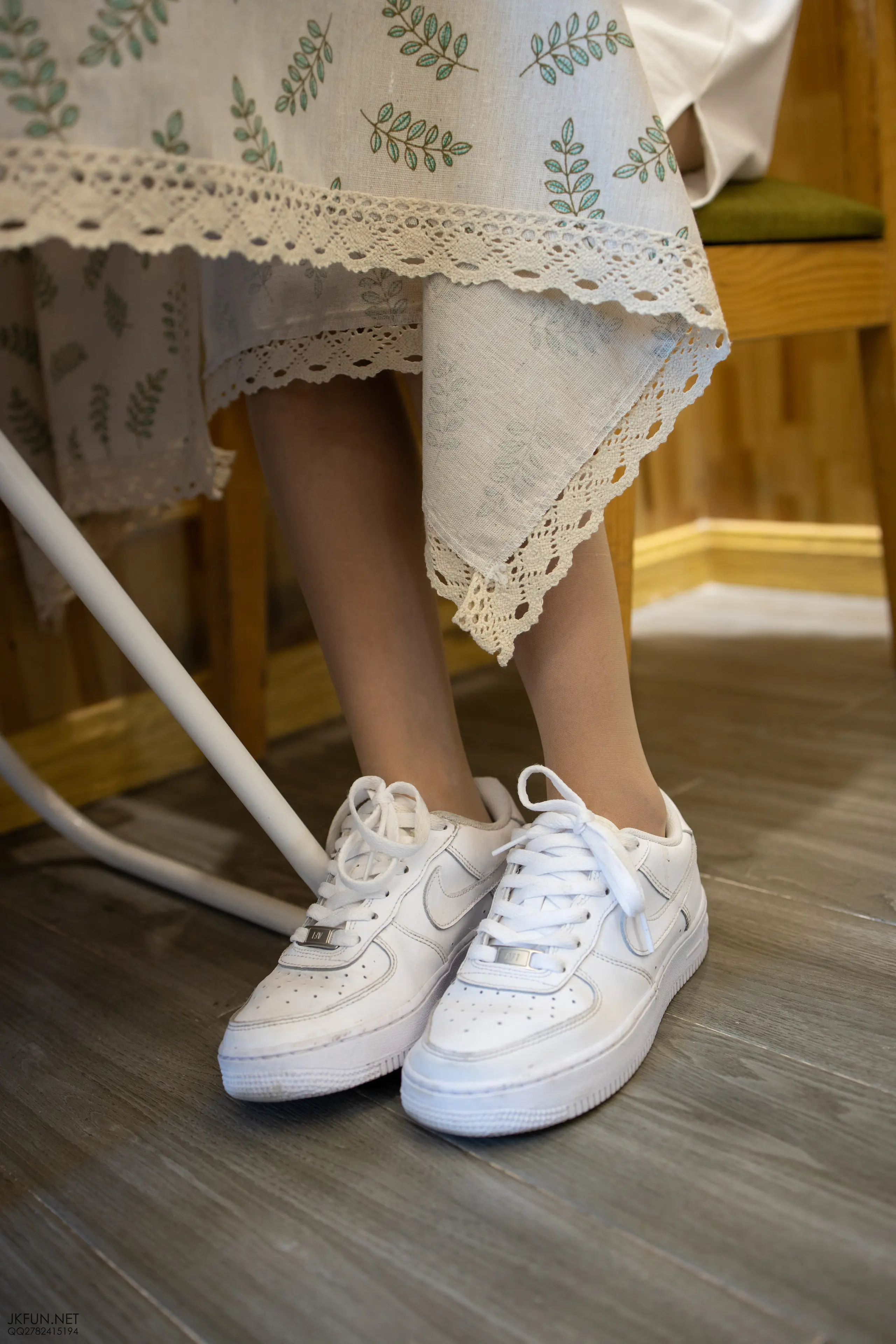 森萝财团 JKFUN 10D肉丝运动鞋桌 [102P]