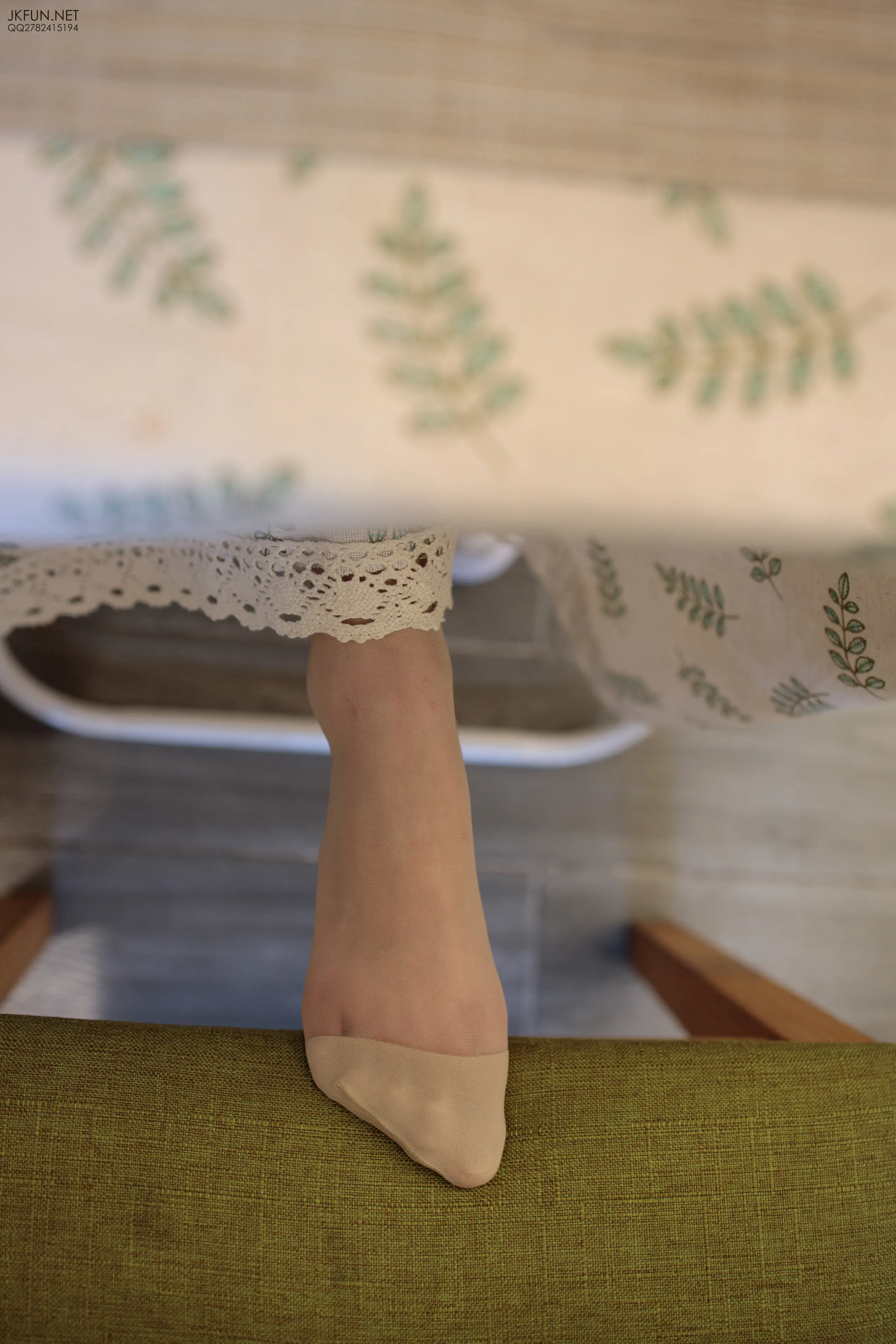 森萝财团 JKFUN 10D肉丝运动鞋桌 [102P]