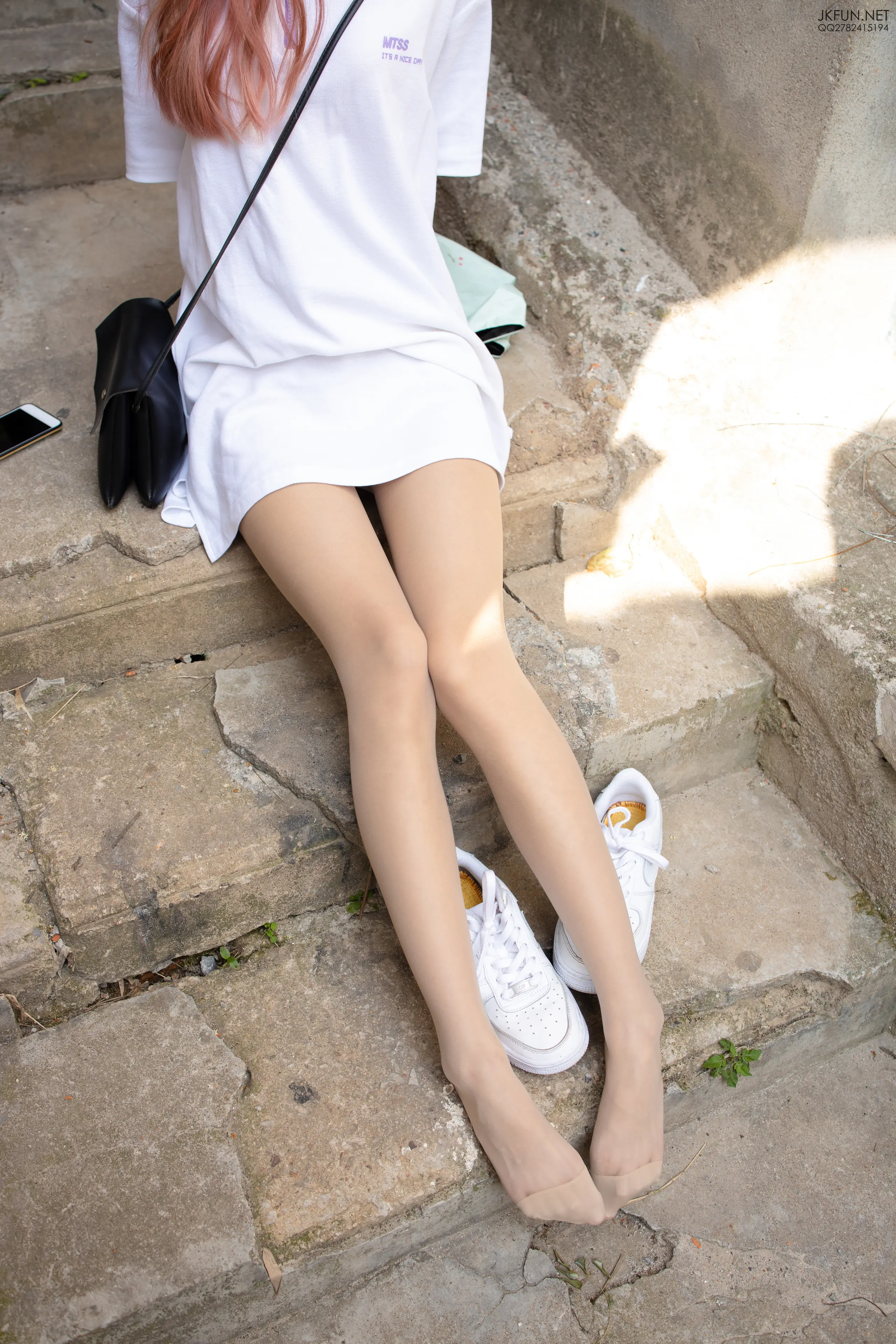 森萝财团 JKFUN 10D肉丝运动鞋桌 [102P]