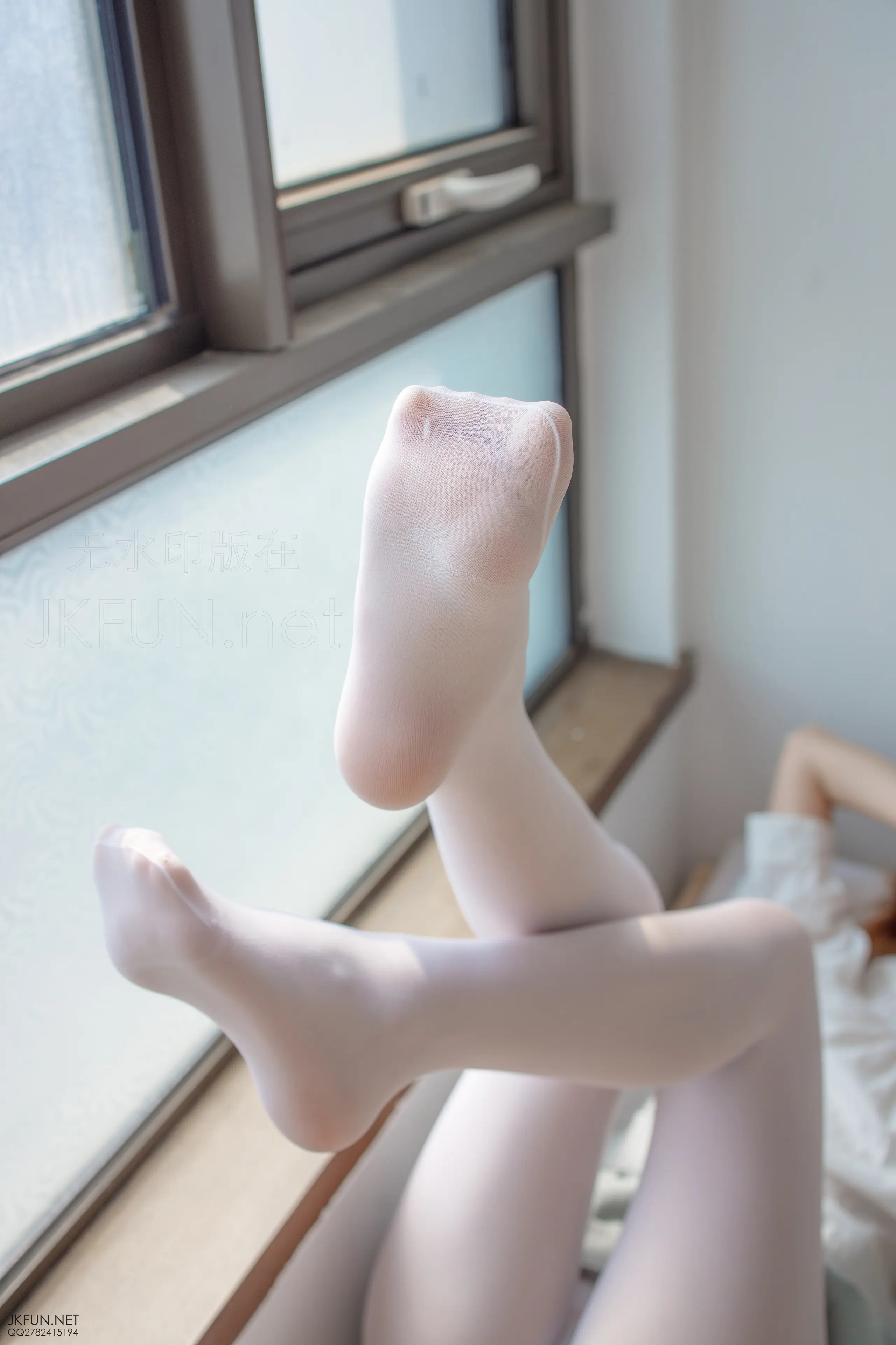 森萝财团 JKFUN 50D白丝按摩仪 [105P]