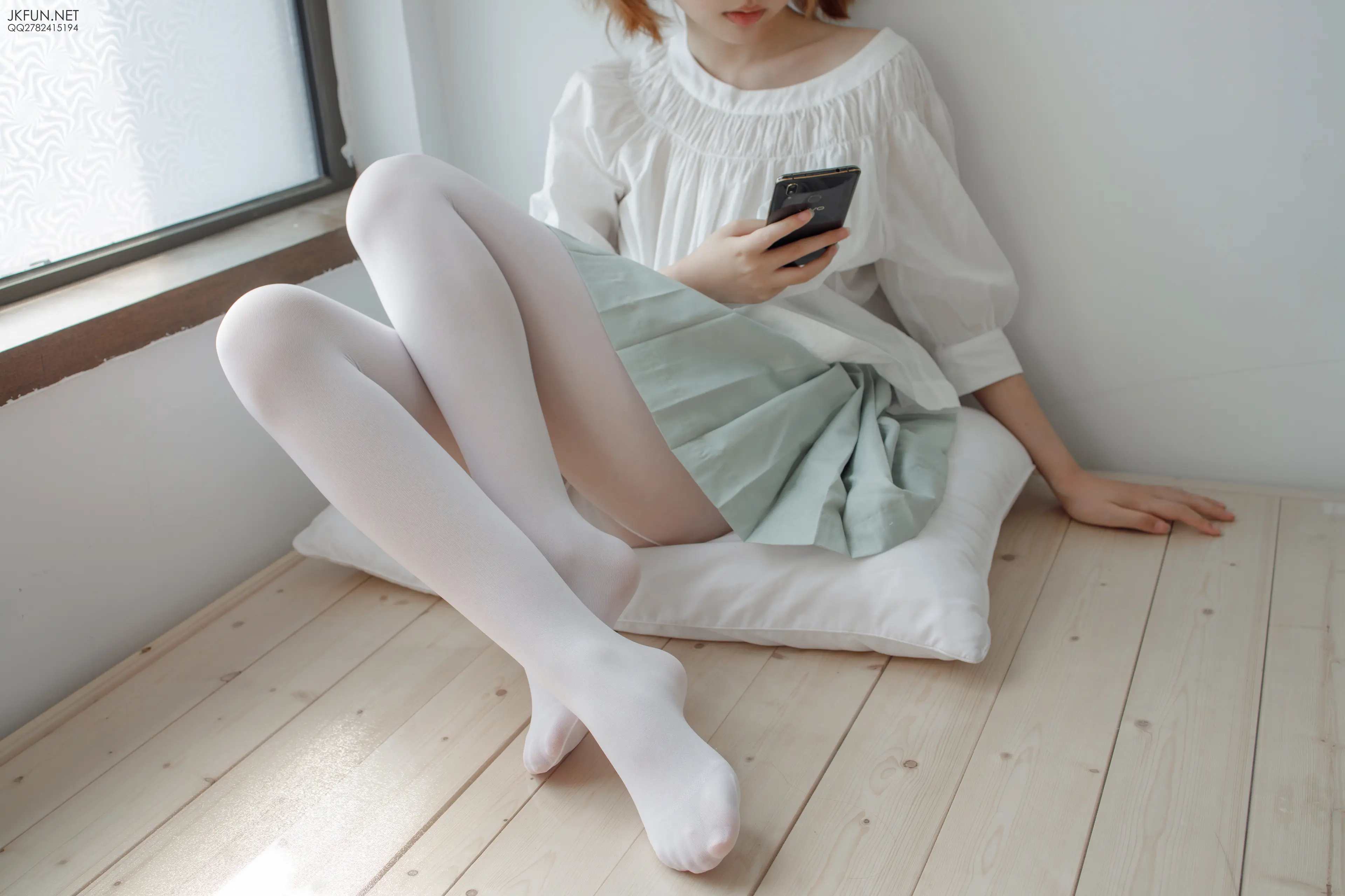 森萝财团 JKFUN 50D白丝按摩仪 [105P]