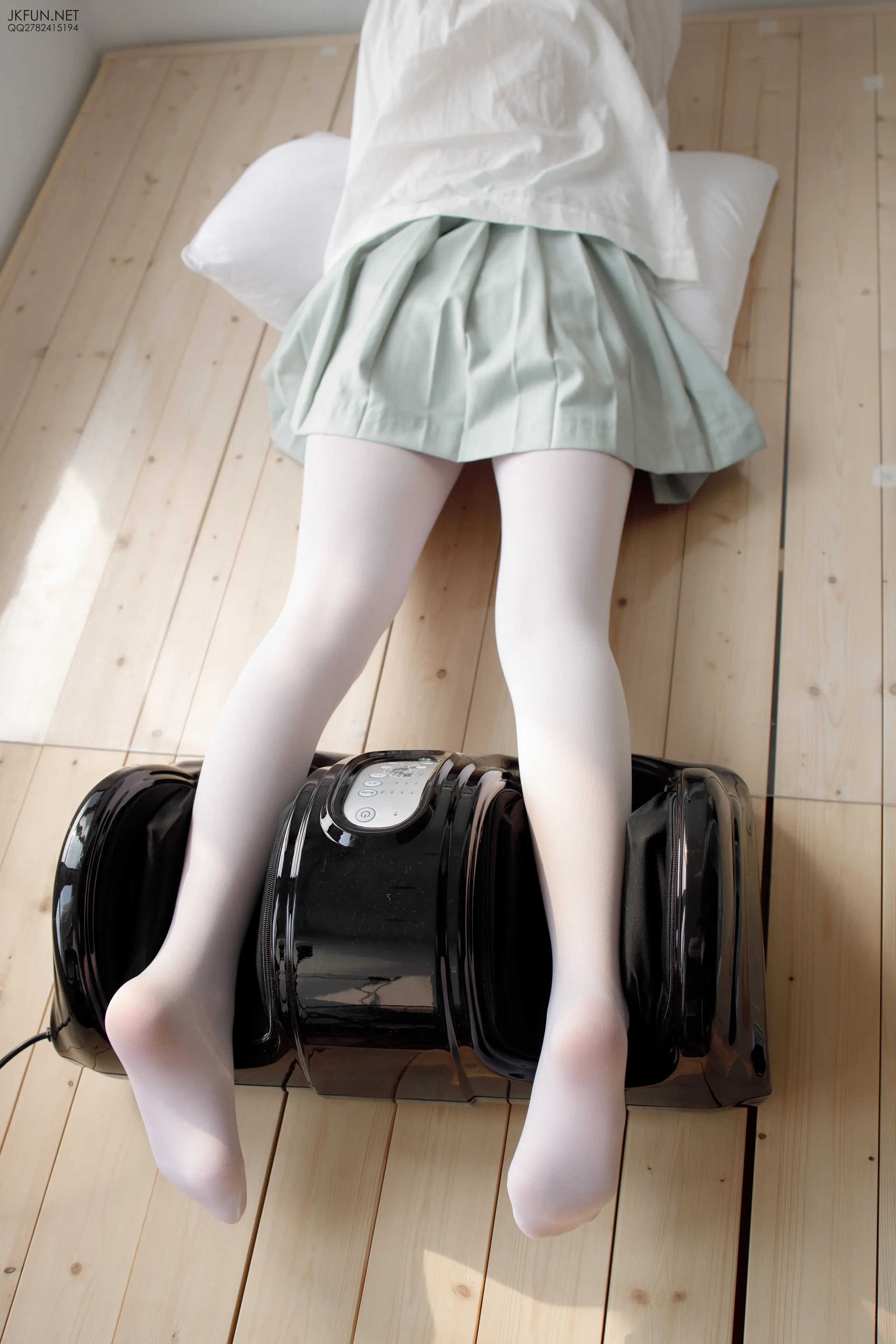 森萝财团 JKFUN 50D白丝按摩仪 [105P]