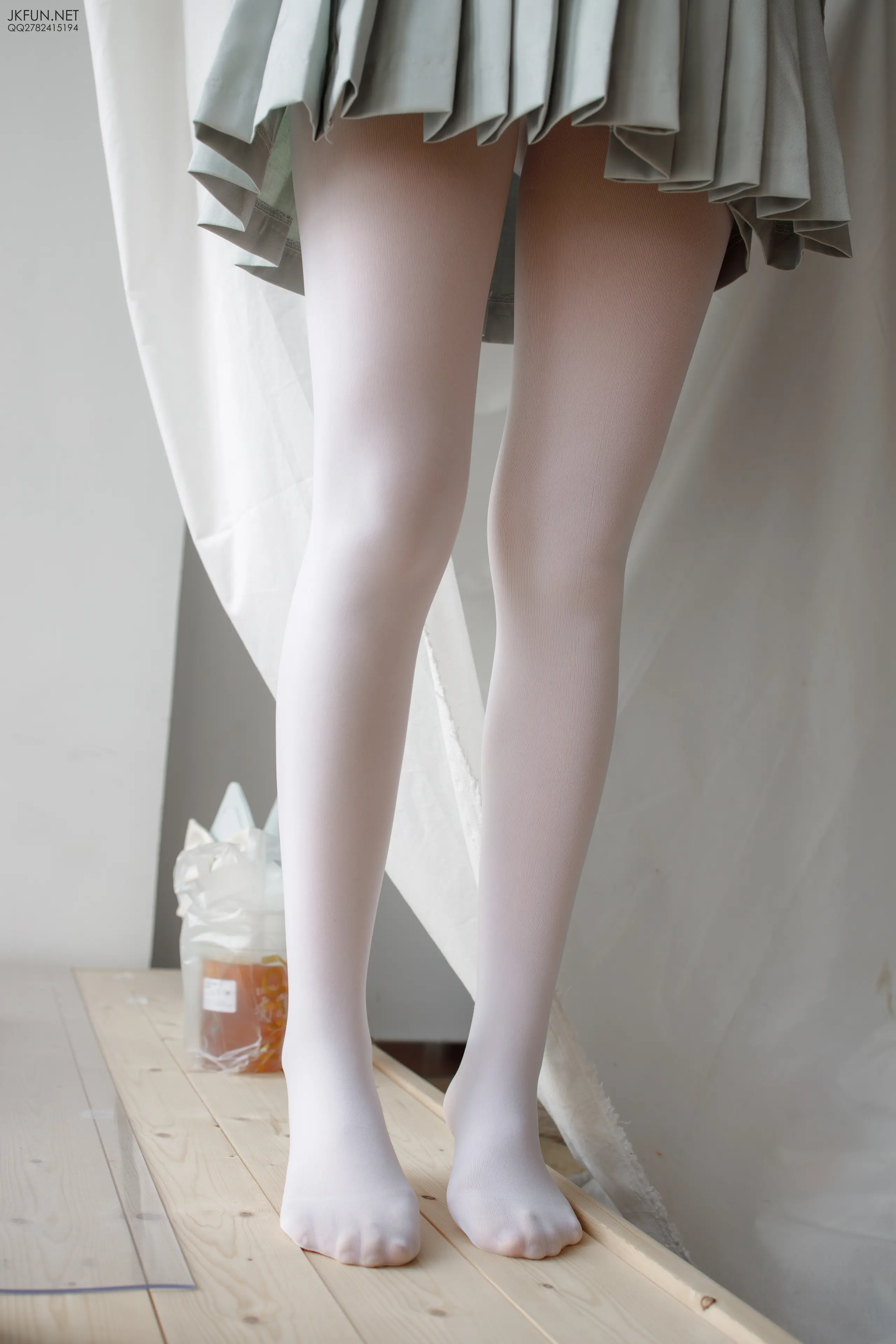 森萝财团 JKFUN 50D白丝按摩仪 [105P]