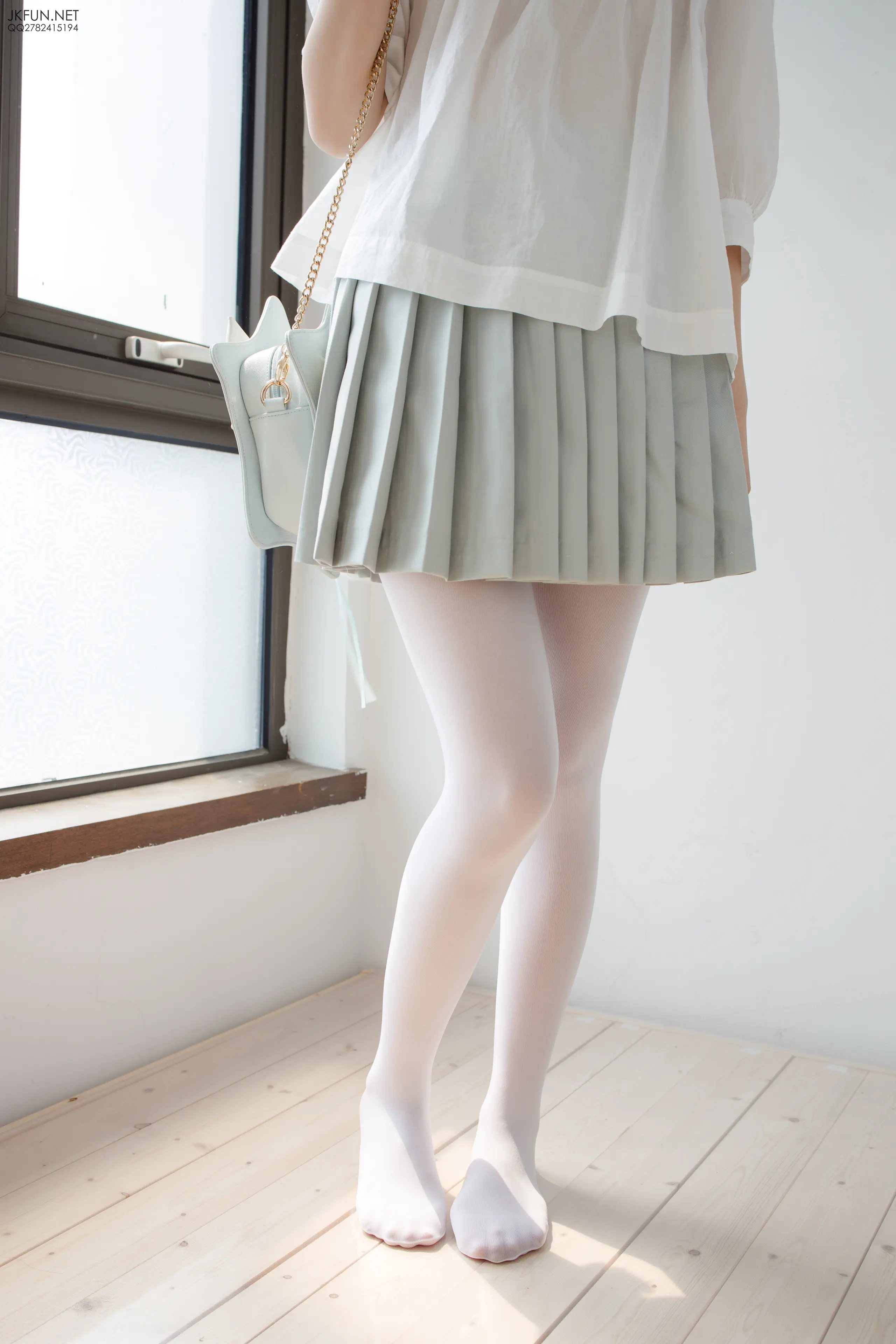 森萝财团 JKFUN 50D白丝按摩仪 [105P]