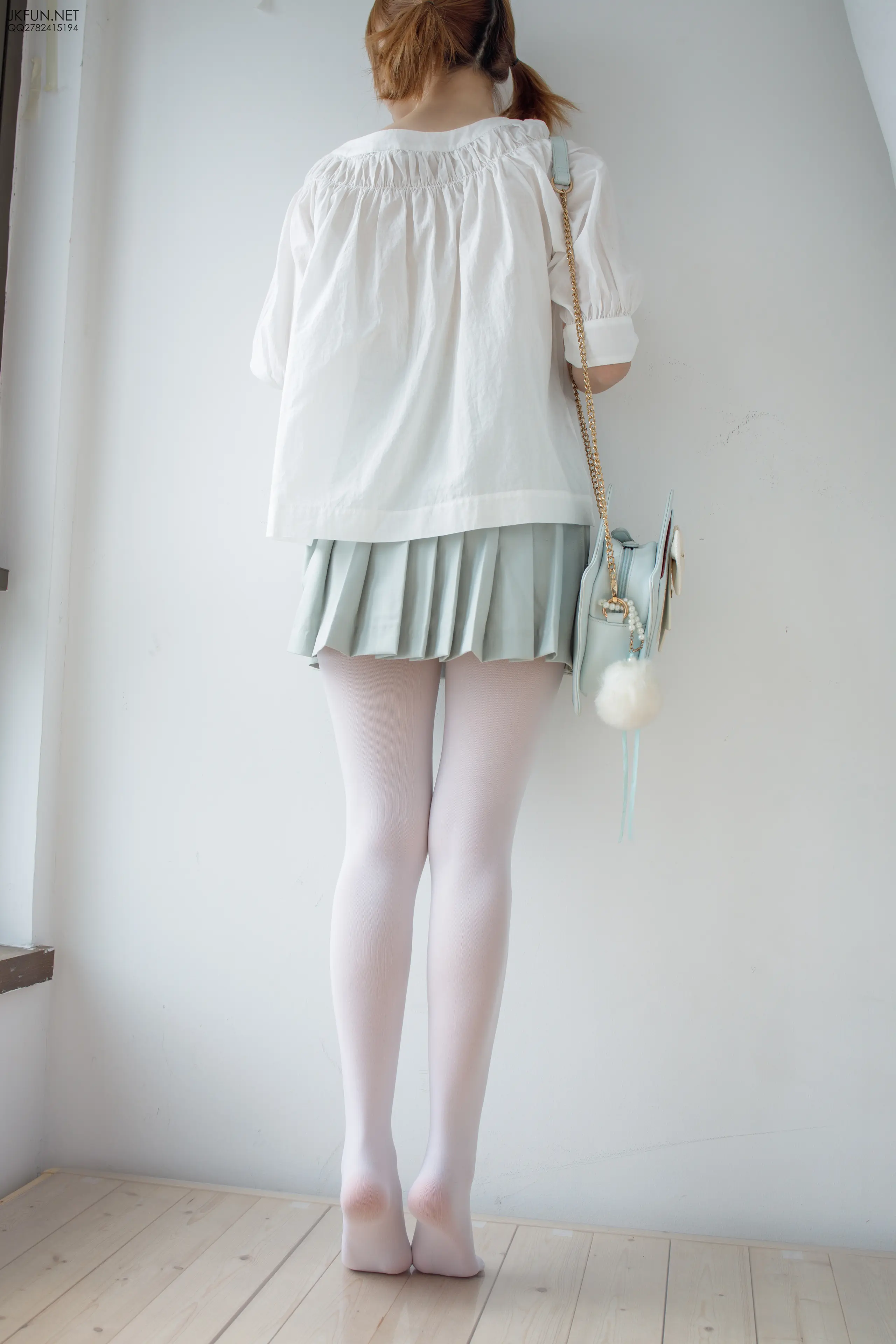 森萝财团 JKFUN 50D白丝按摩仪 [105P]