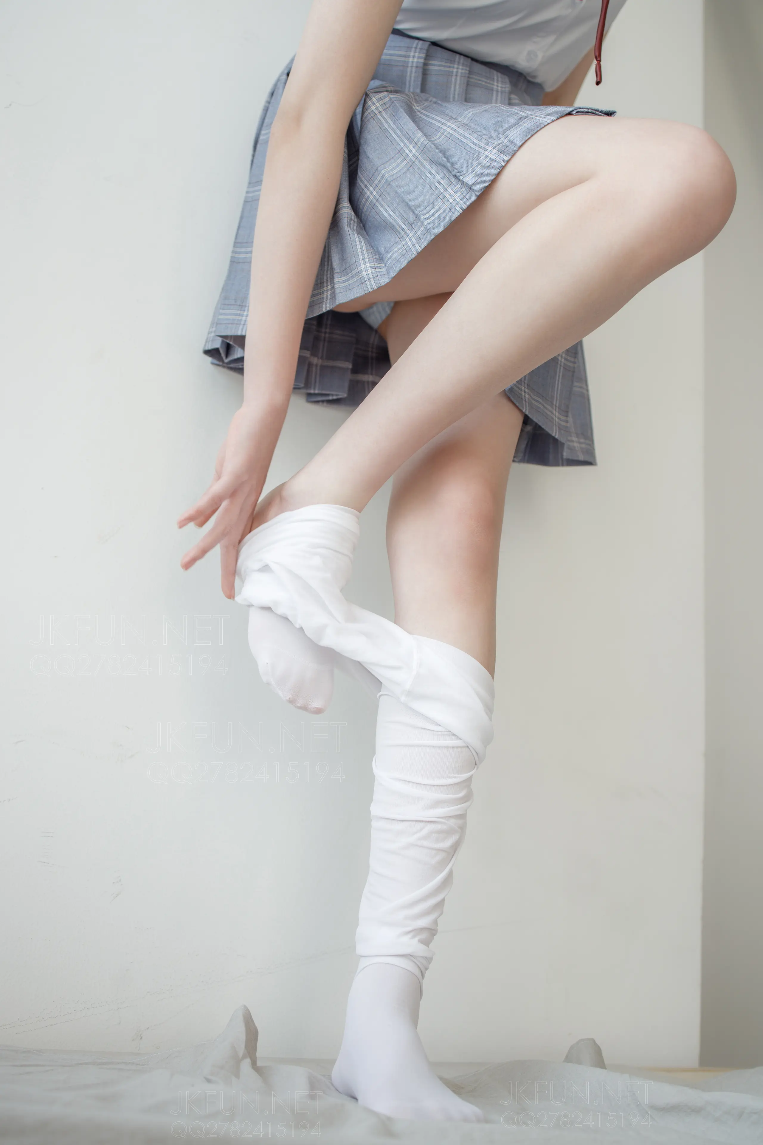 森萝财团 JKFUN Aika 可爱学妹丝足 [230P]