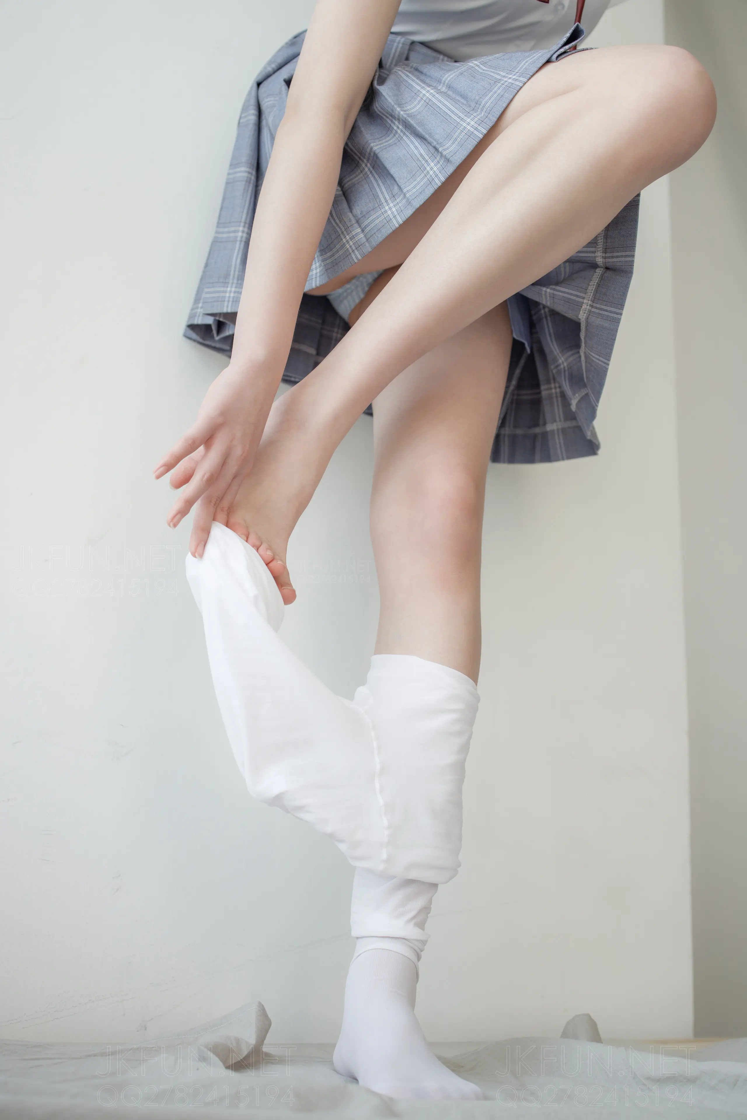 森萝财团 JKFUN Aika 可爱学妹丝足 [230P]