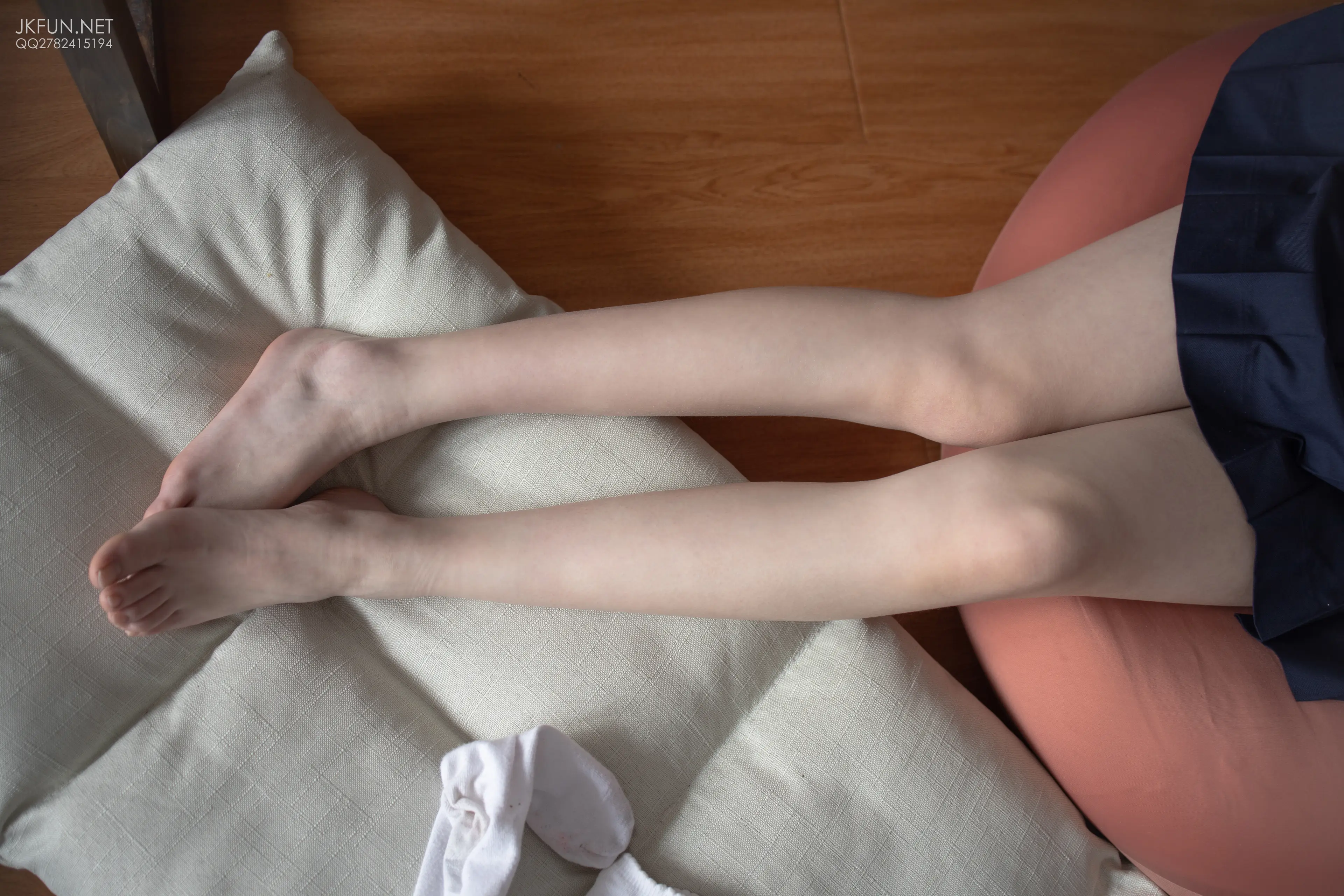 森萝财团 JKFUN Aika 可爱学妹丝足 [230P]