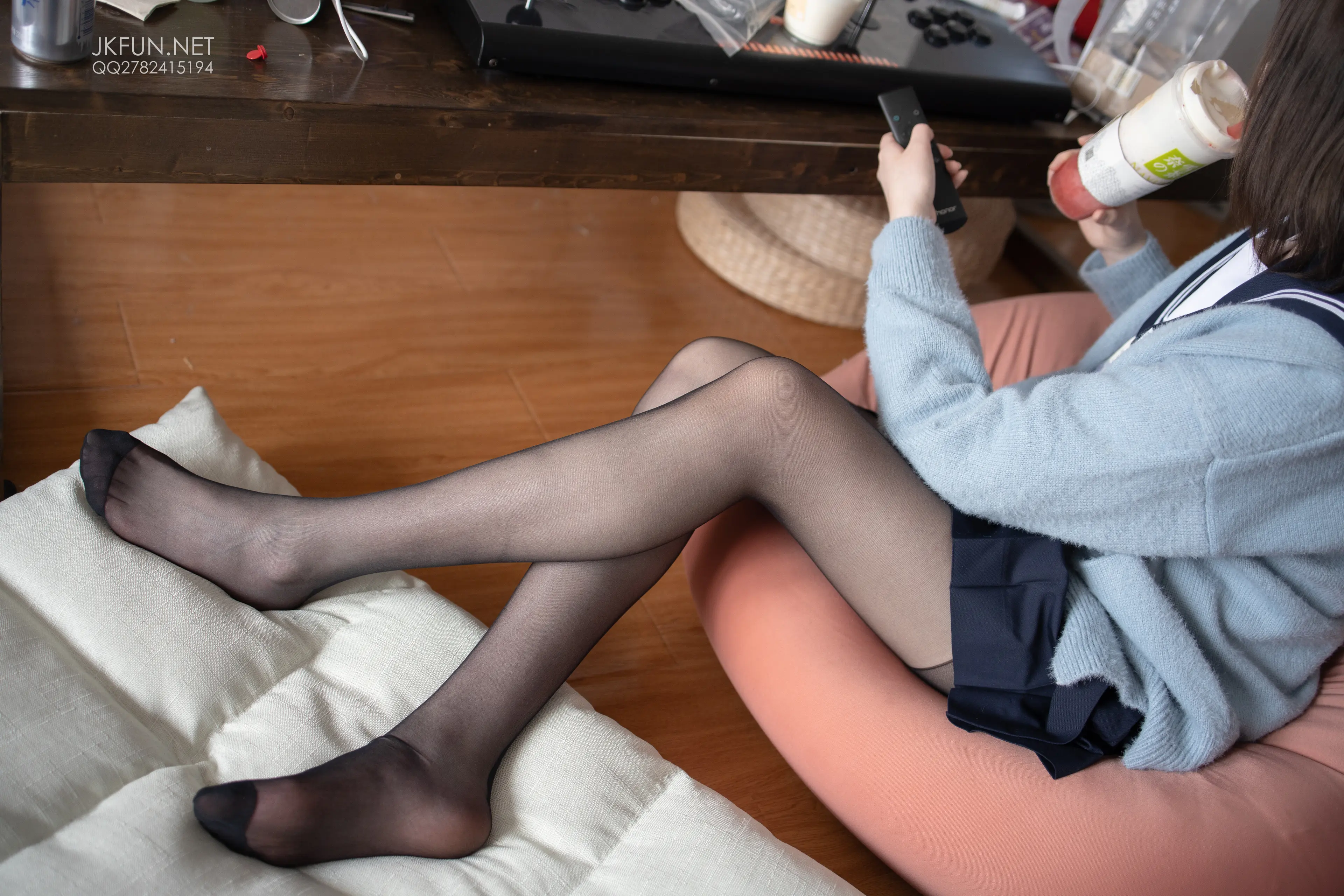 森萝财团 JKFUN Aika 可爱学妹丝足 [230P]