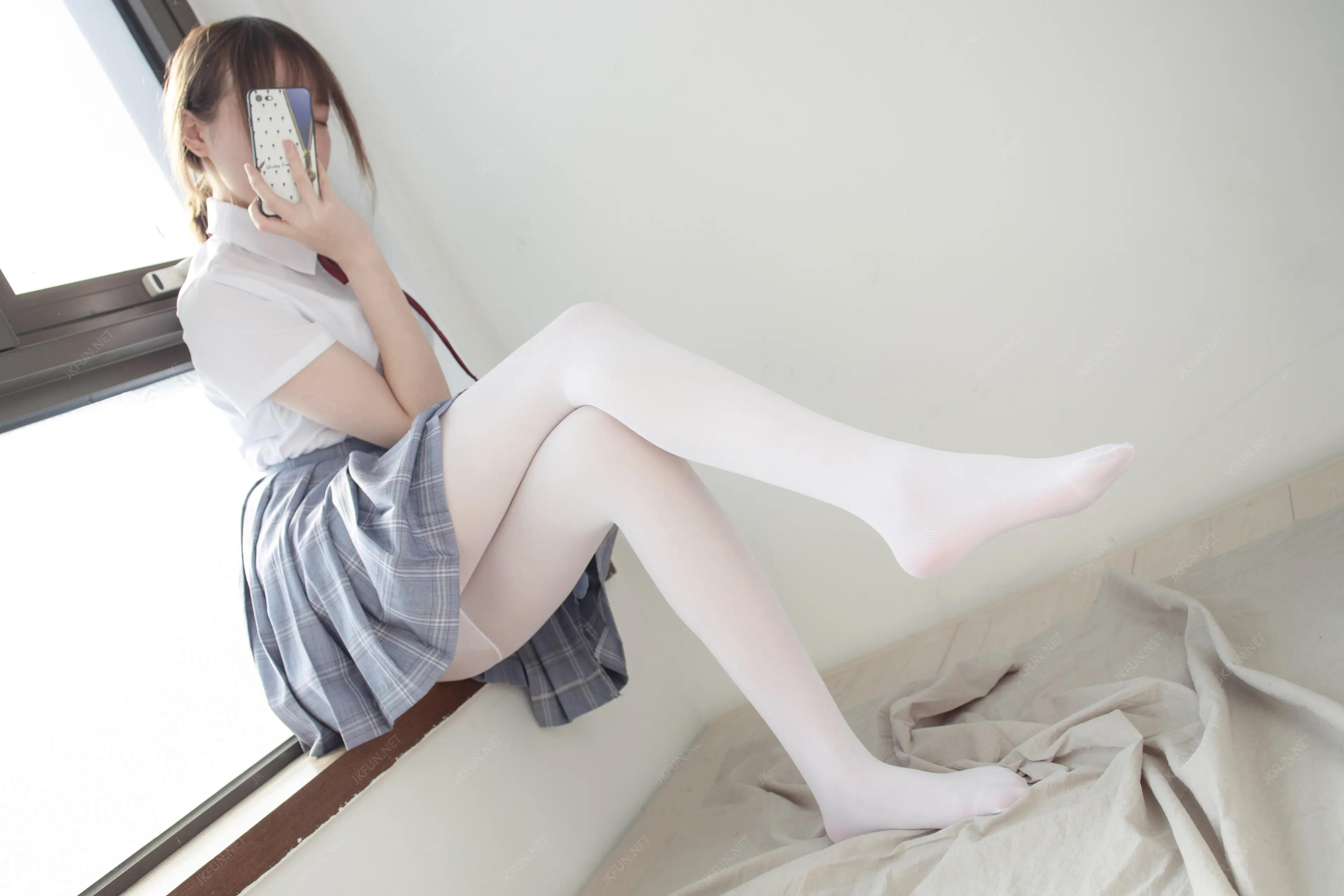 森萝财团 JKFUN Aika 可爱学妹丝足 [230P]