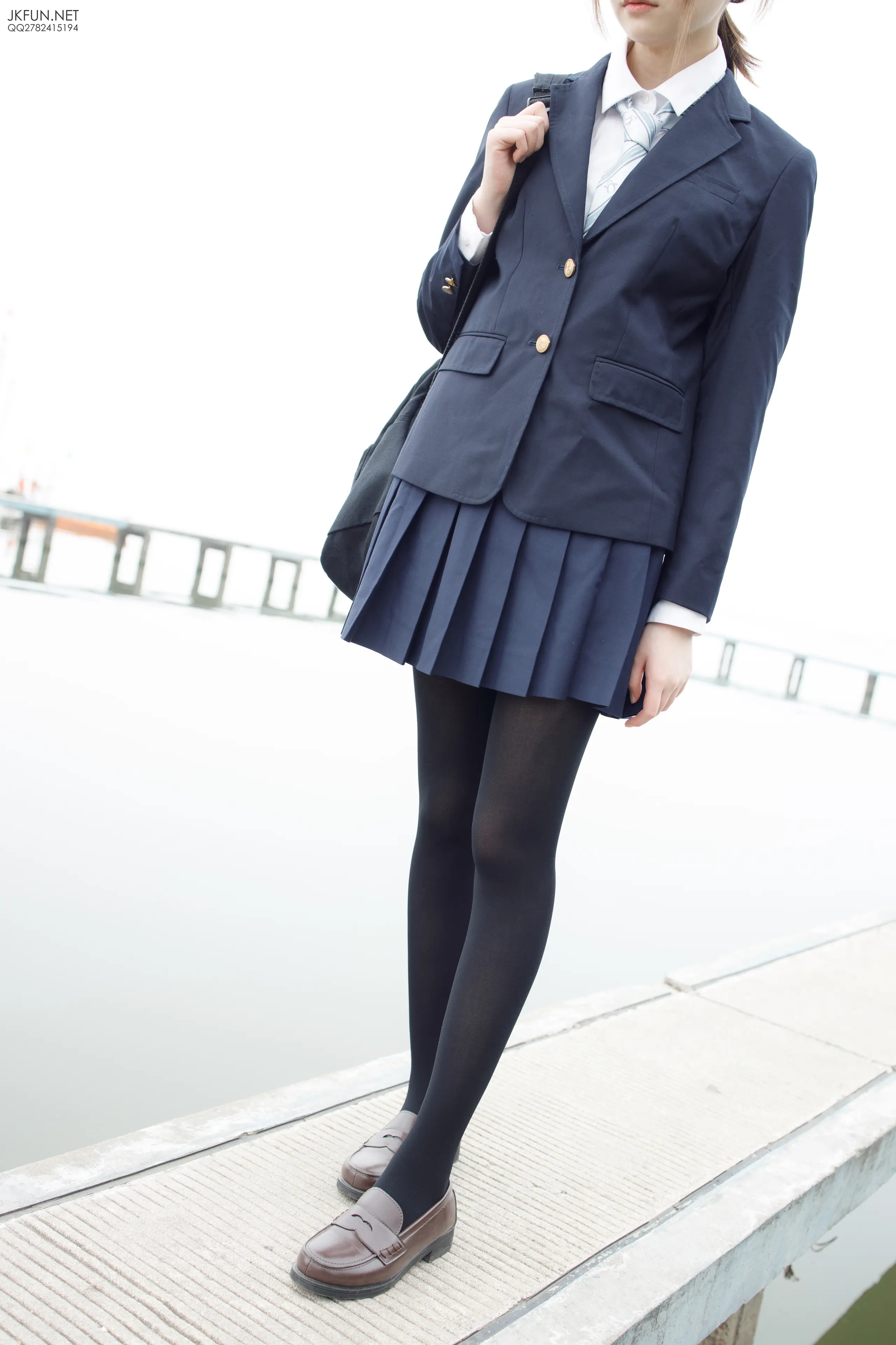 森萝财团 JKFUN Aika 日系黑丝 [140P]