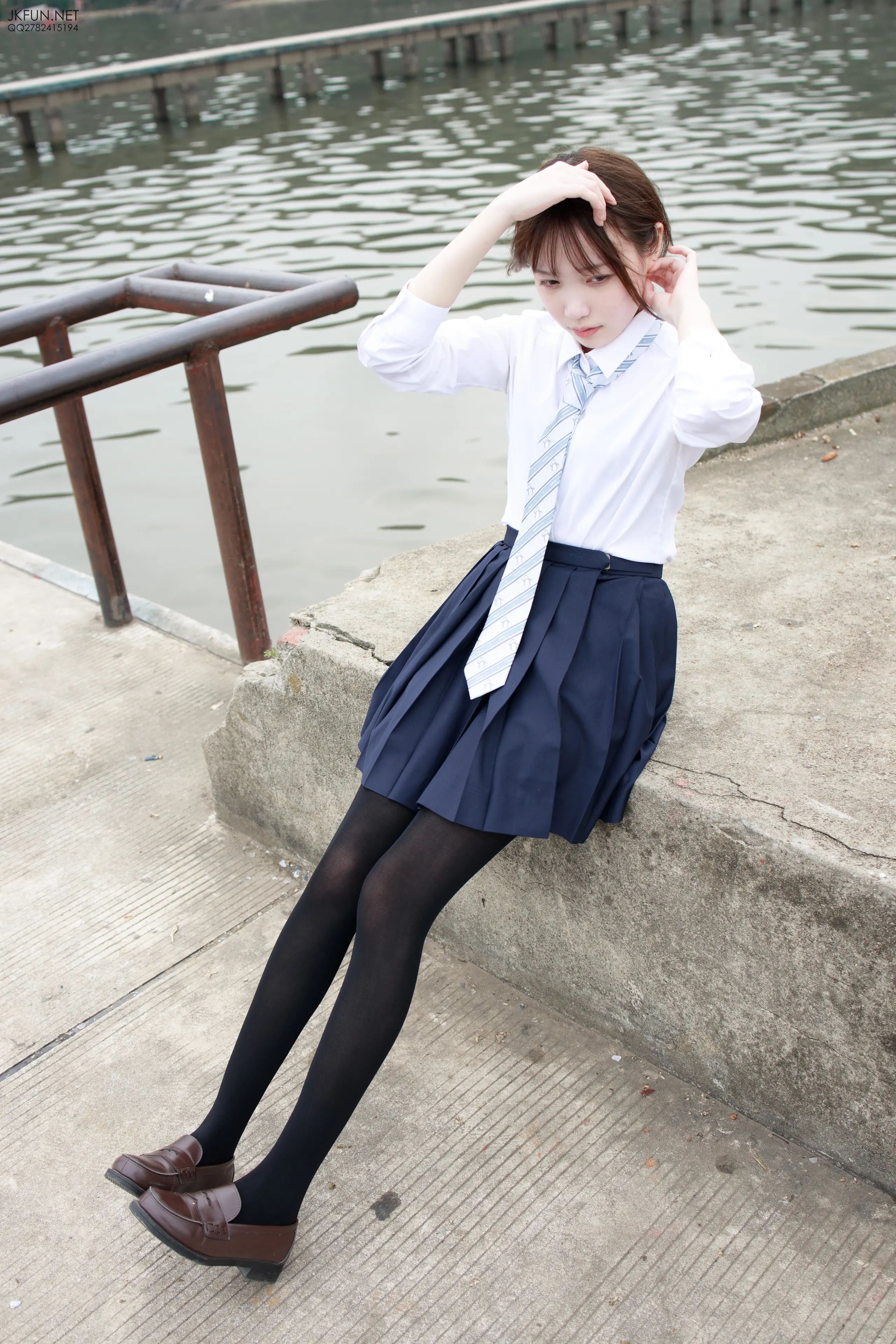 森萝财团 JKFUN Aika 日系黑丝 [140P]