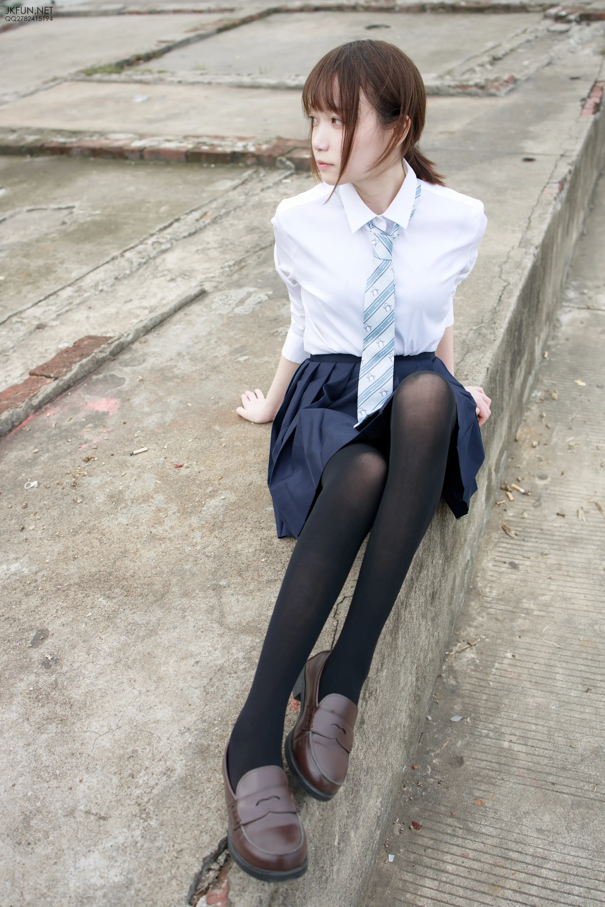 森萝财团 JKFUN Aika 日系黑丝 [140P]