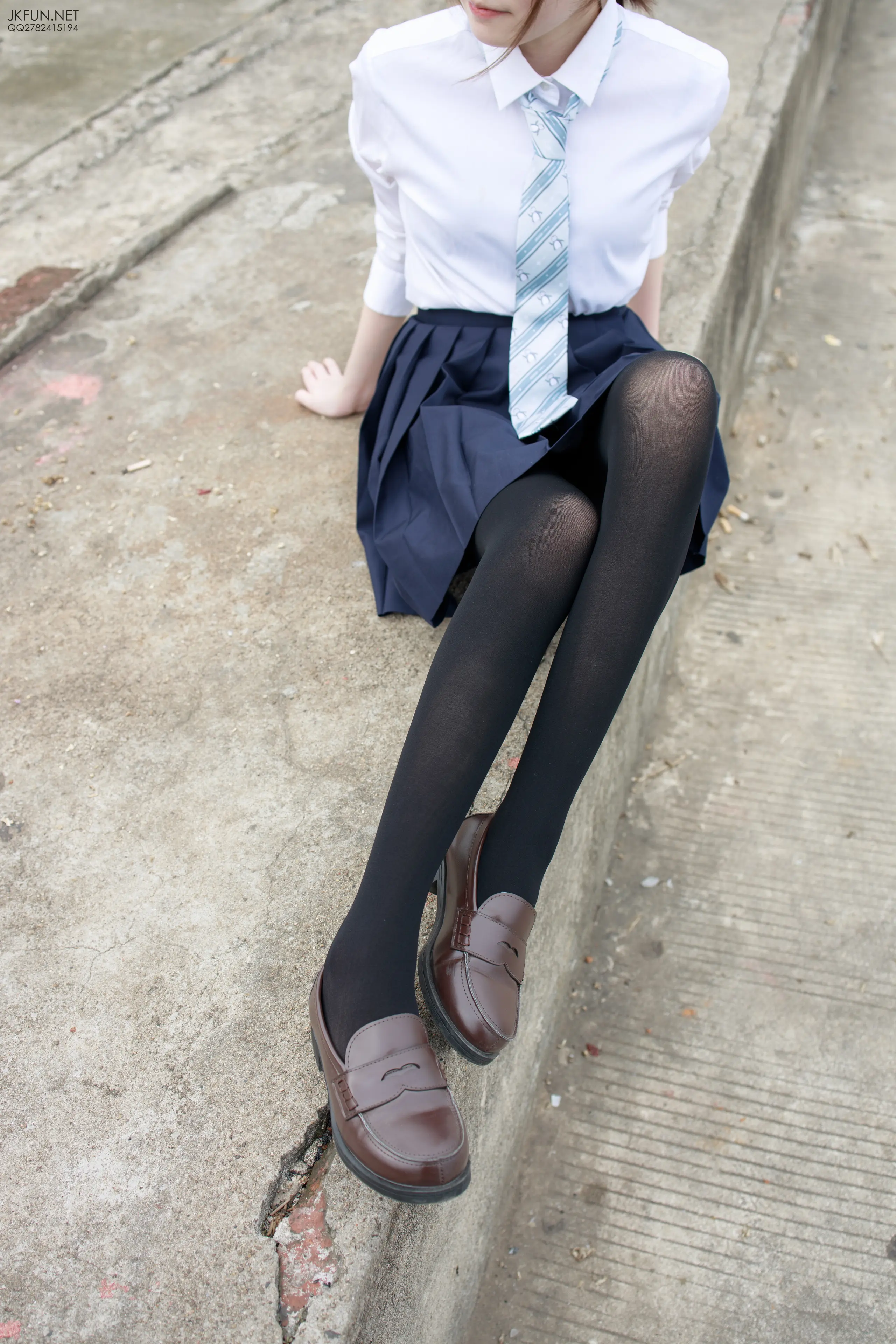 森萝财团 JKFUN Aika 日系黑丝 [140P]