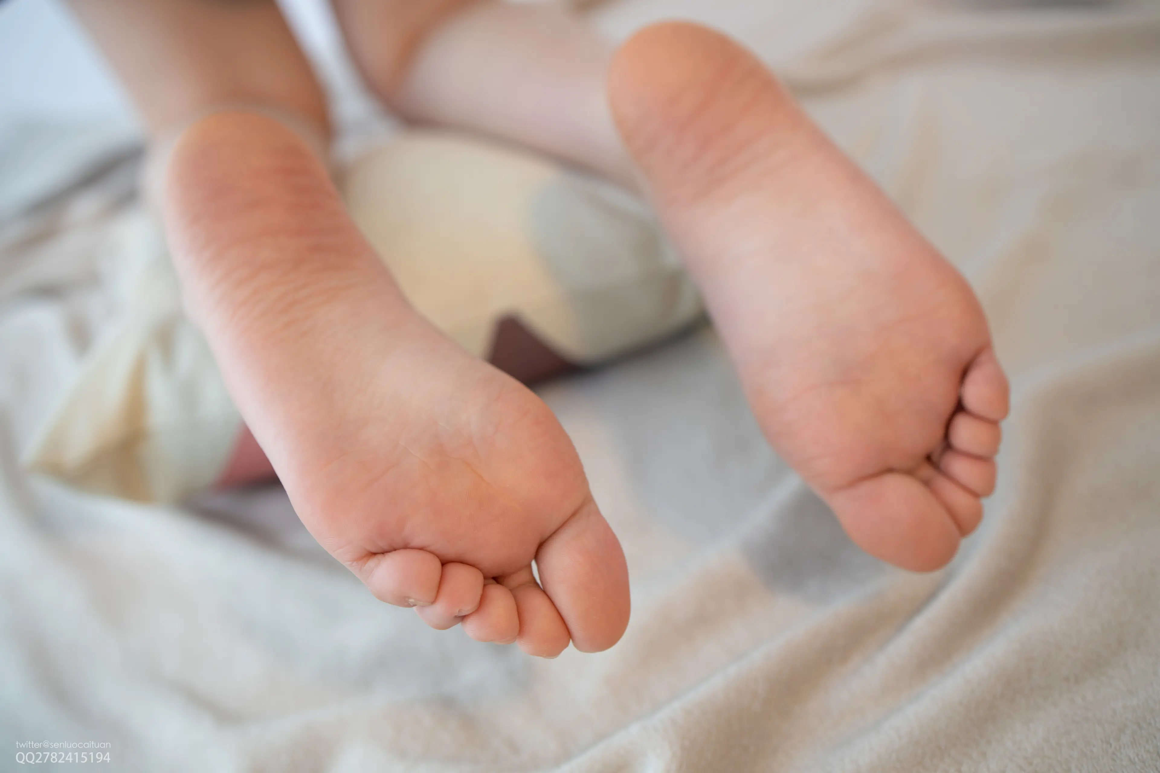 森萝财团 JKFUN Aika 百圆定制1.5-2 高跟鞋果足 [67P]