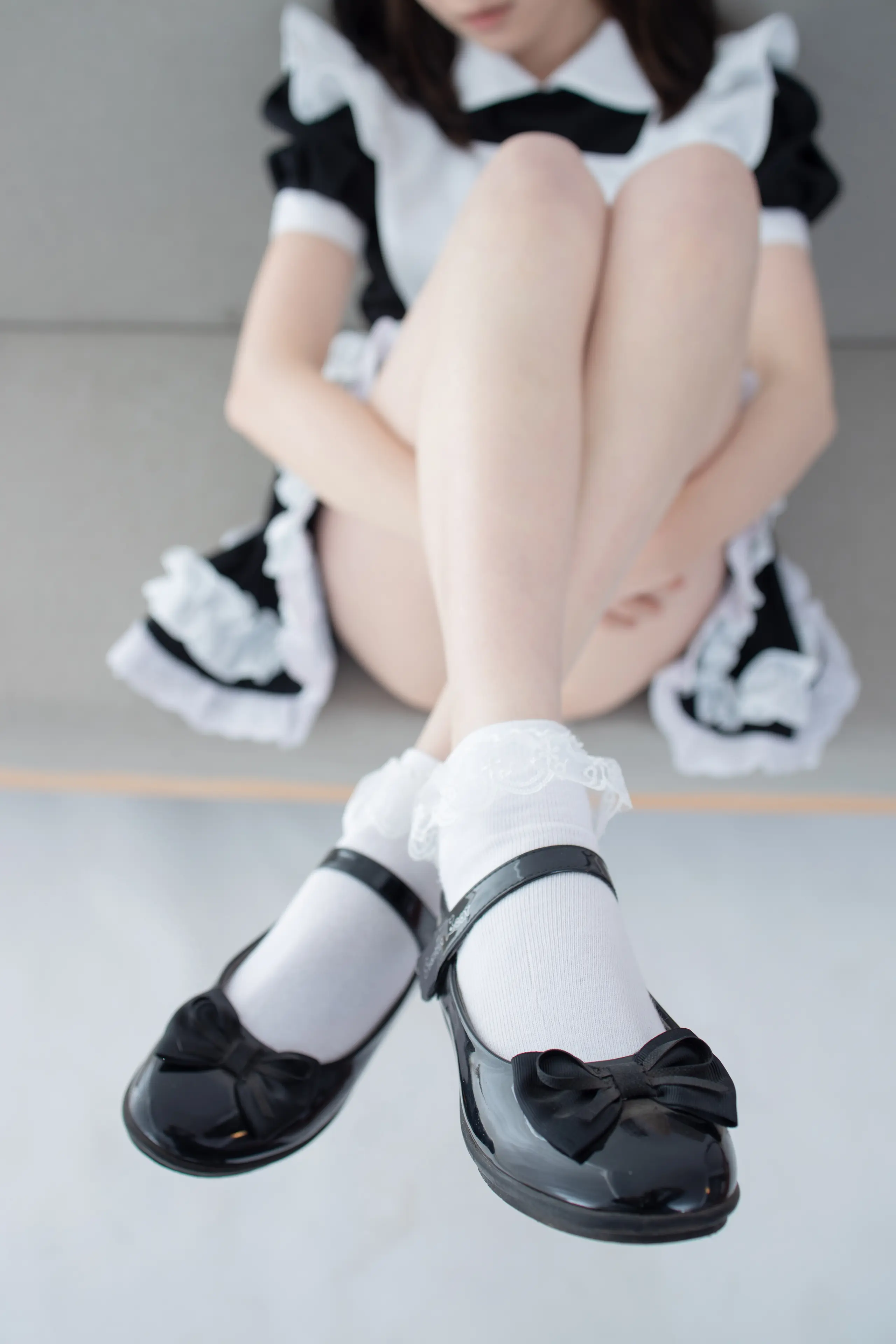 森萝财团 JKFUN Aika 百圆定制2-2 蕾丝花边短袜女仆 [32P]