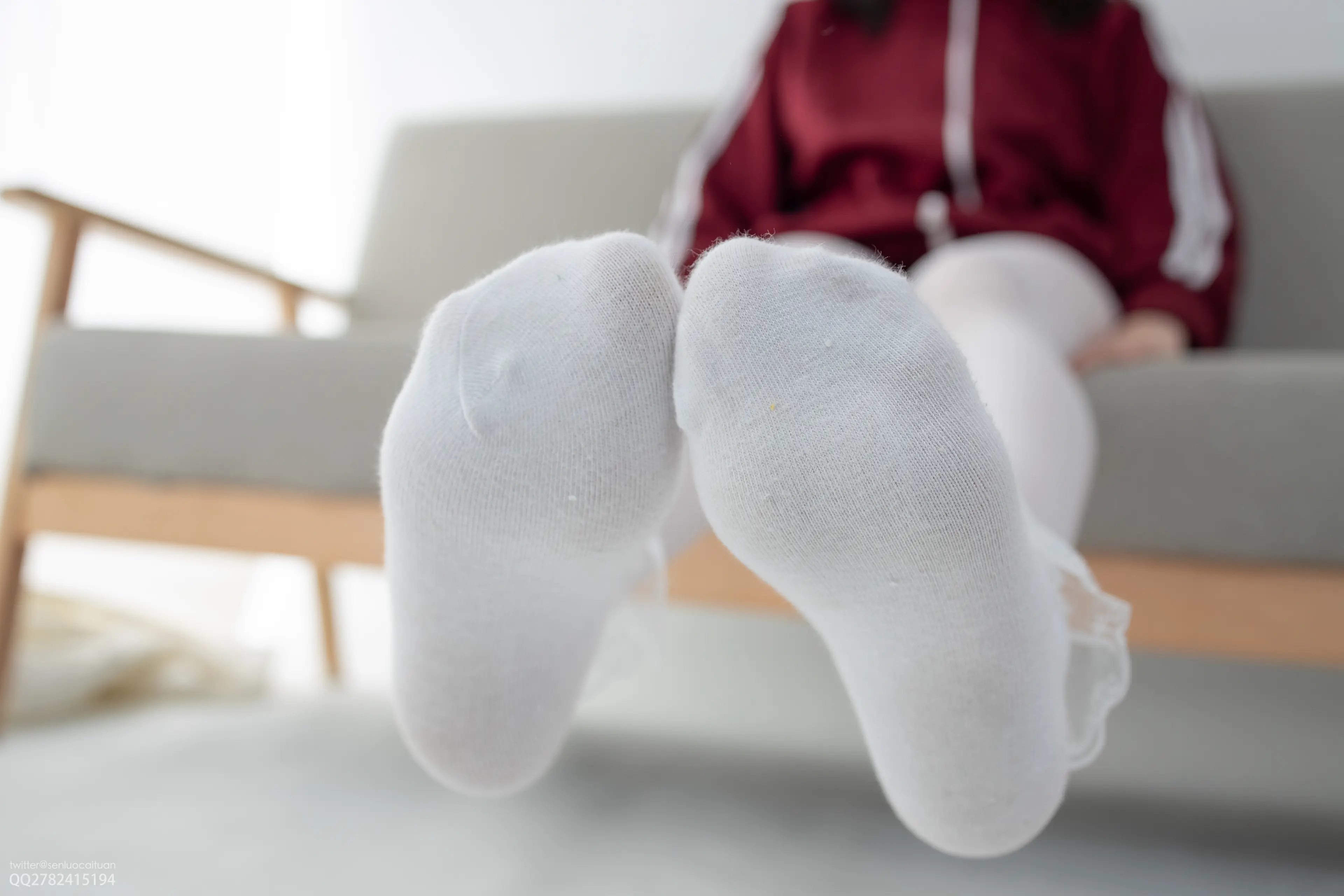 森萝财团 JKFUN Aika 百圆定制2-3 白丝套蕾丝花边短袜 [40P]