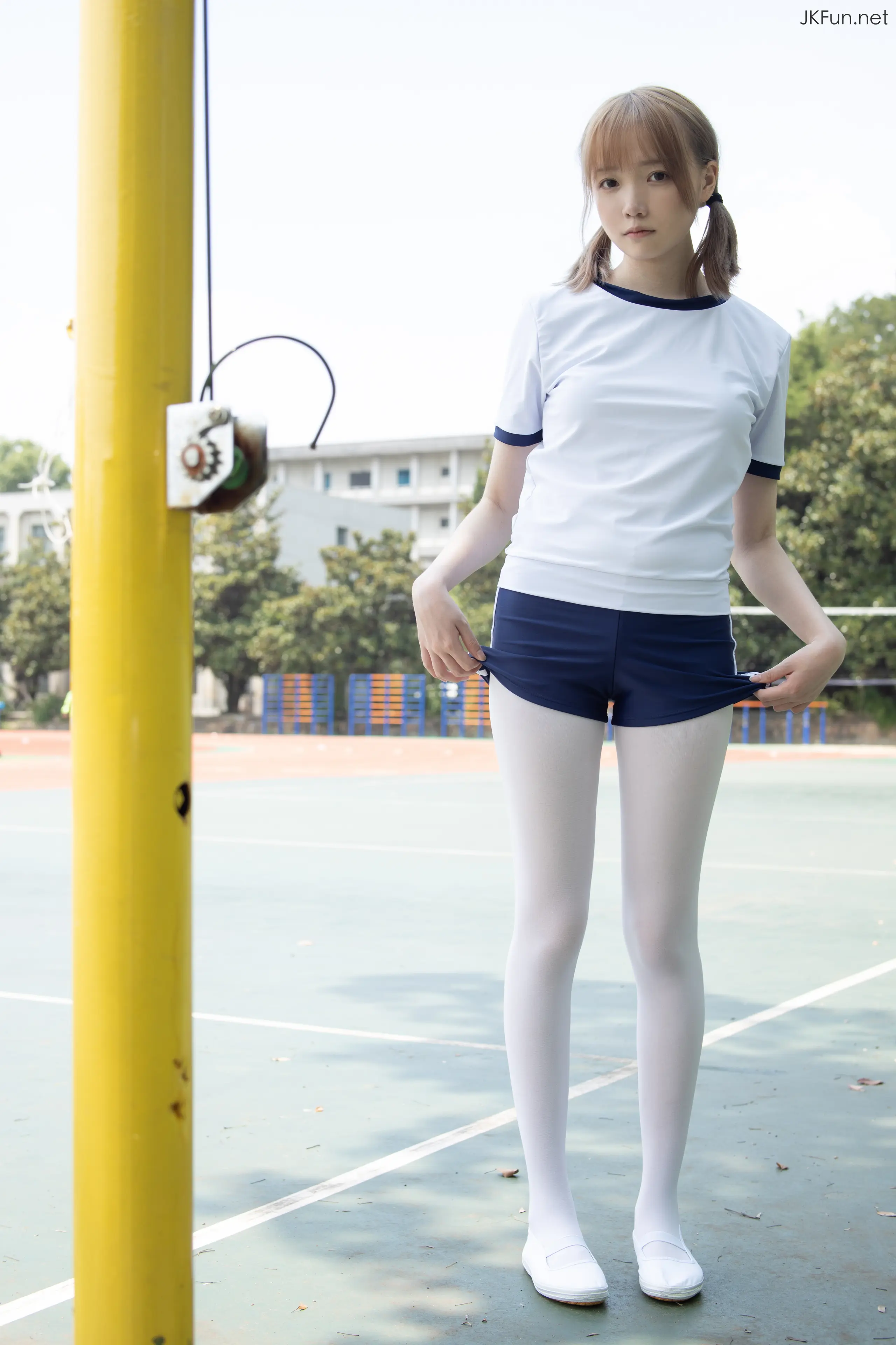 森萝财团 JKFUN Aika 80D白丝外景体操服 [107P]