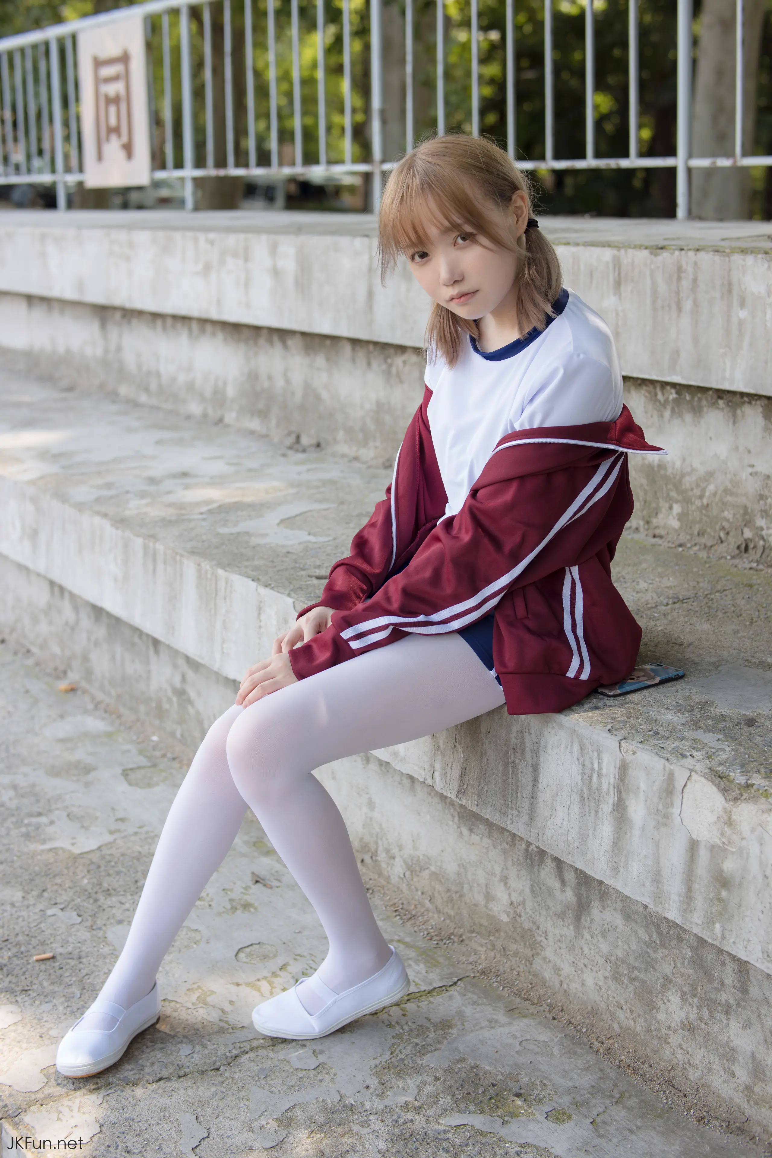 森萝财团 JKFUN Aika 80D白丝外景体操服 [107P]