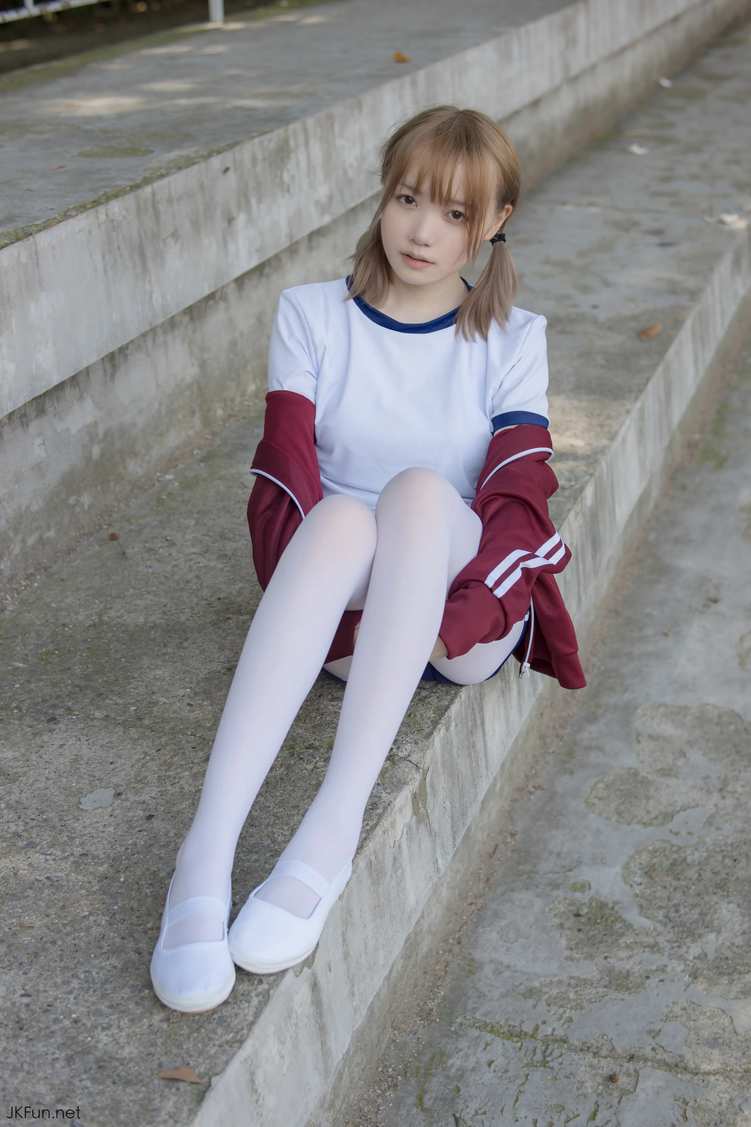 森萝财团 JKFUN Aika 80D白丝外景体操服 [107P]