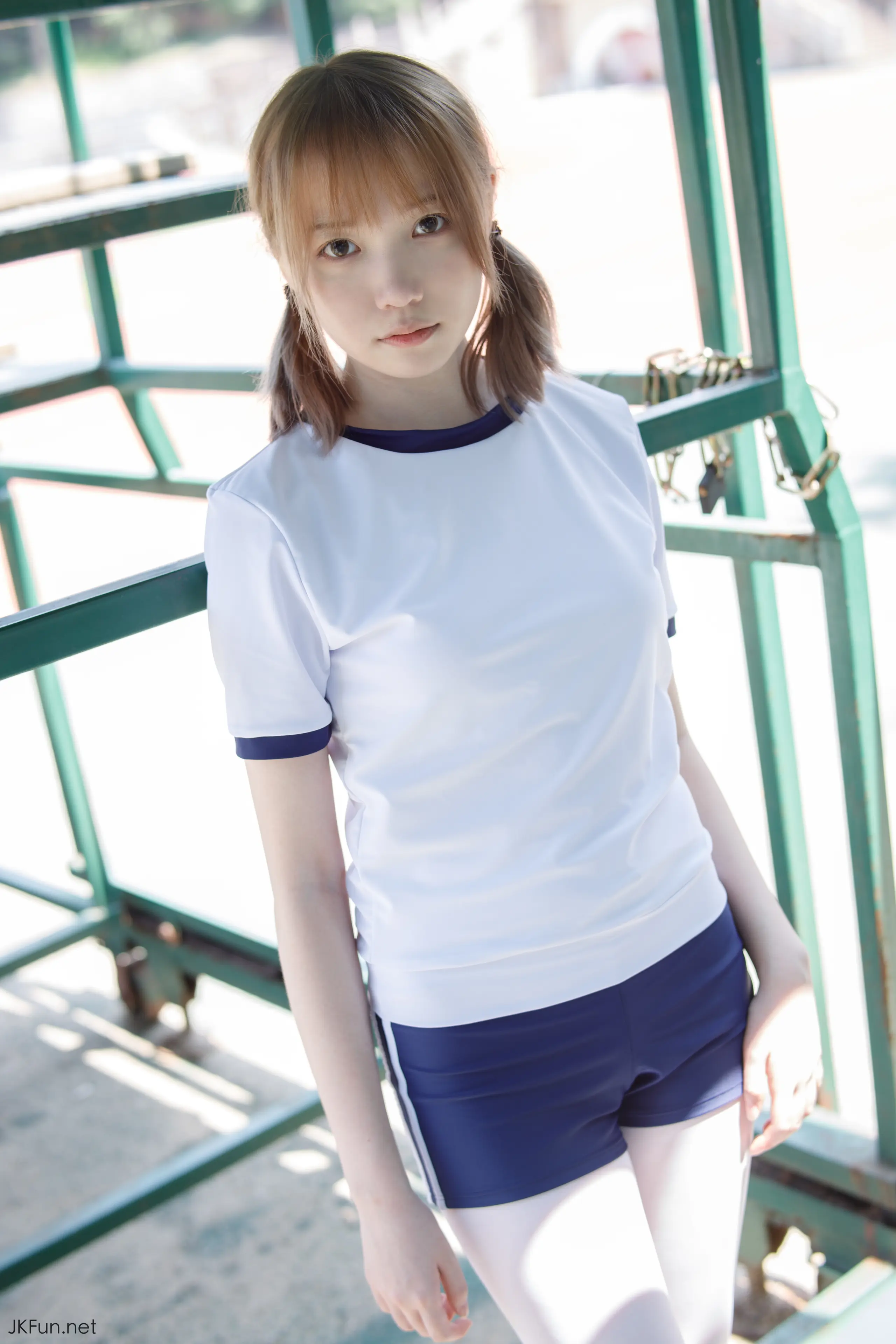 森萝财团 JKFUN Aika 80D白丝外景体操服 [107P]