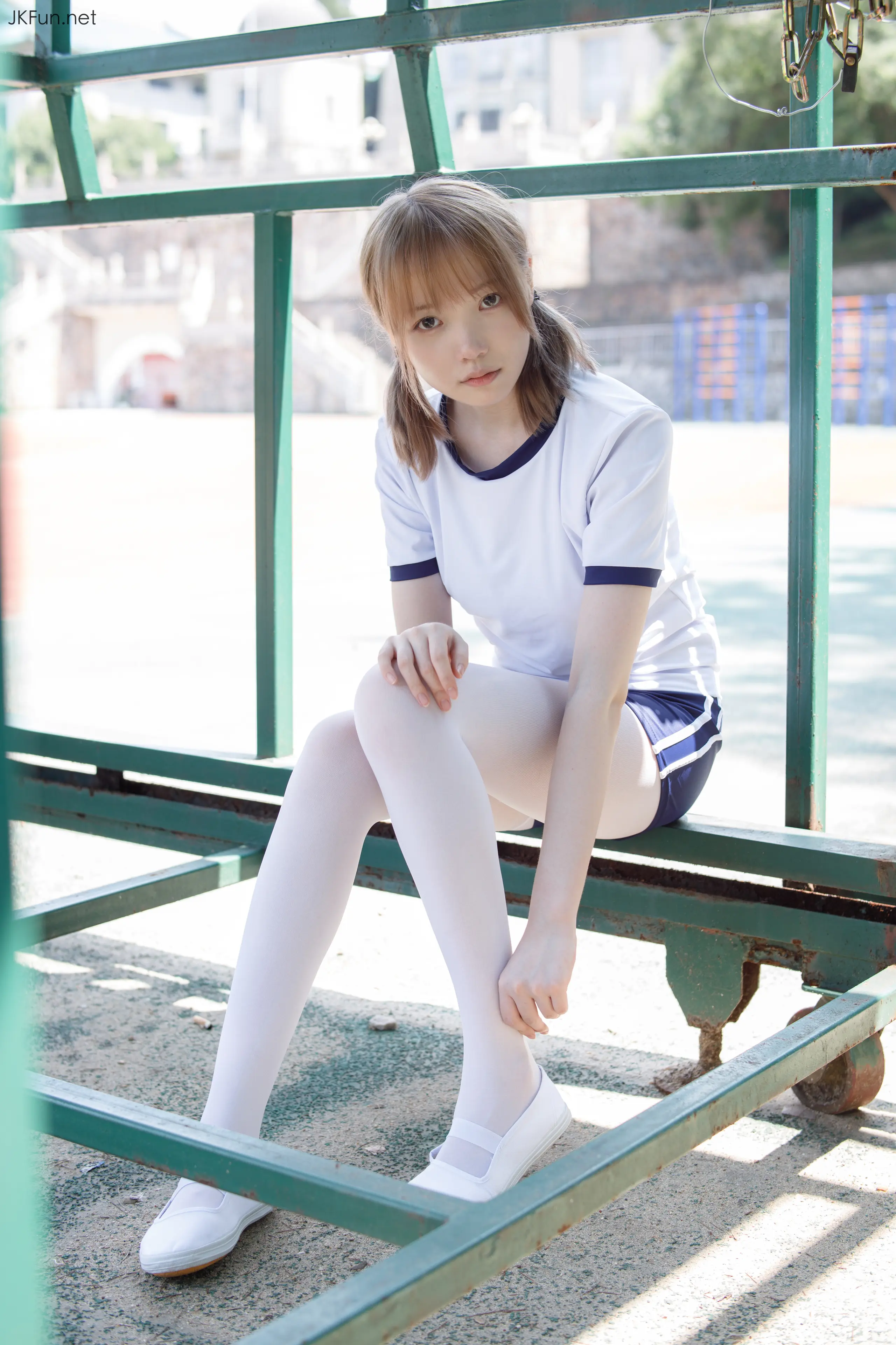 森萝财团 JKFUN Aika 80D白丝外景体操服 [107P]