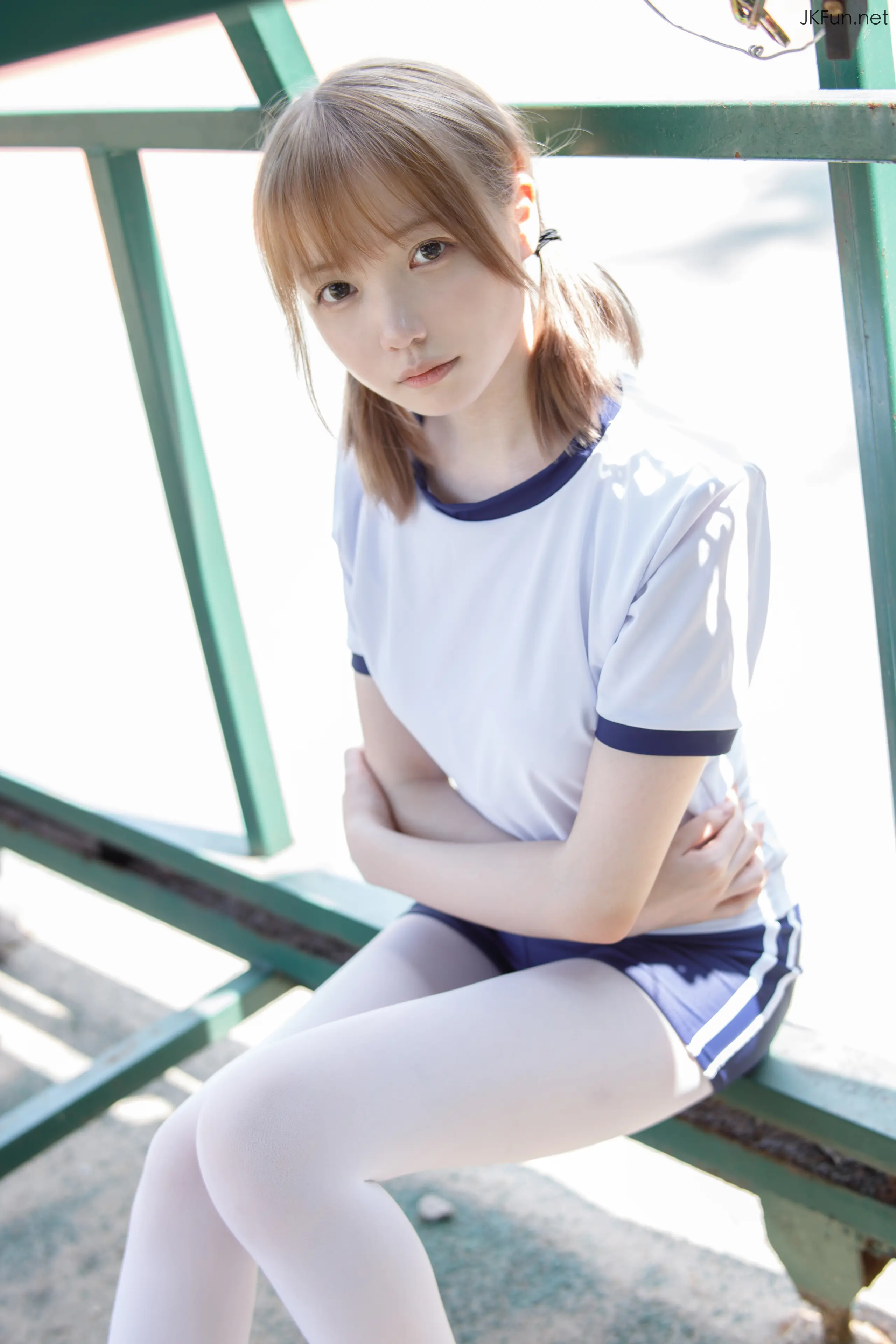 森萝财团 JKFUN Aika 80D白丝外景体操服 [107P]
