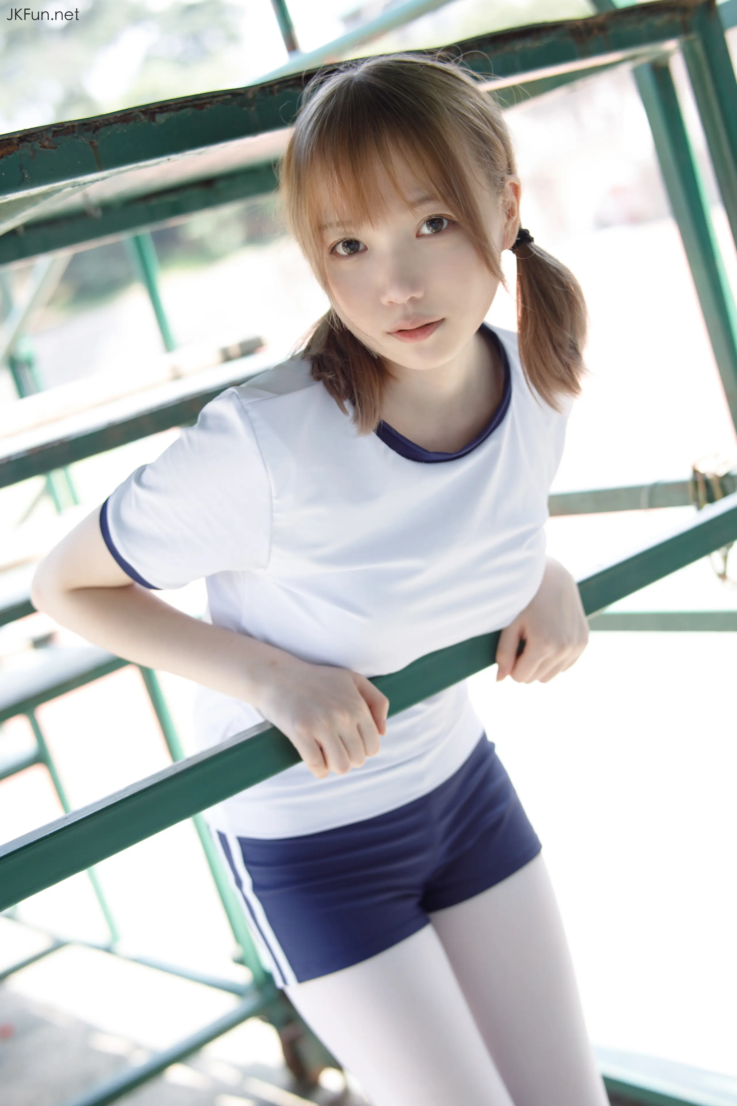 森萝财团 JKFUN Aika 80D白丝外景体操服 [107P]