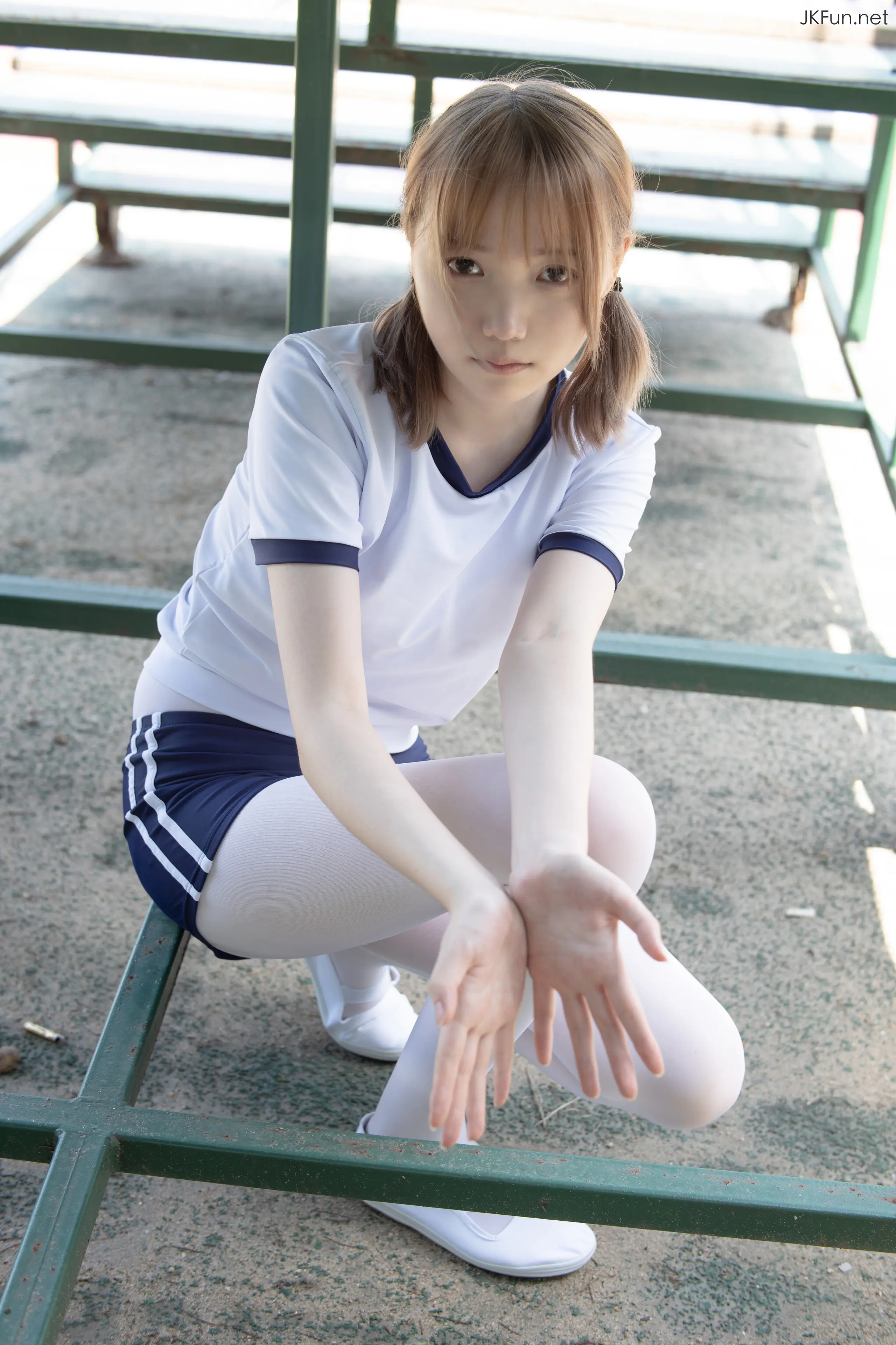 森萝财团 JKFUN Aika 80D白丝外景体操服 [107P]
