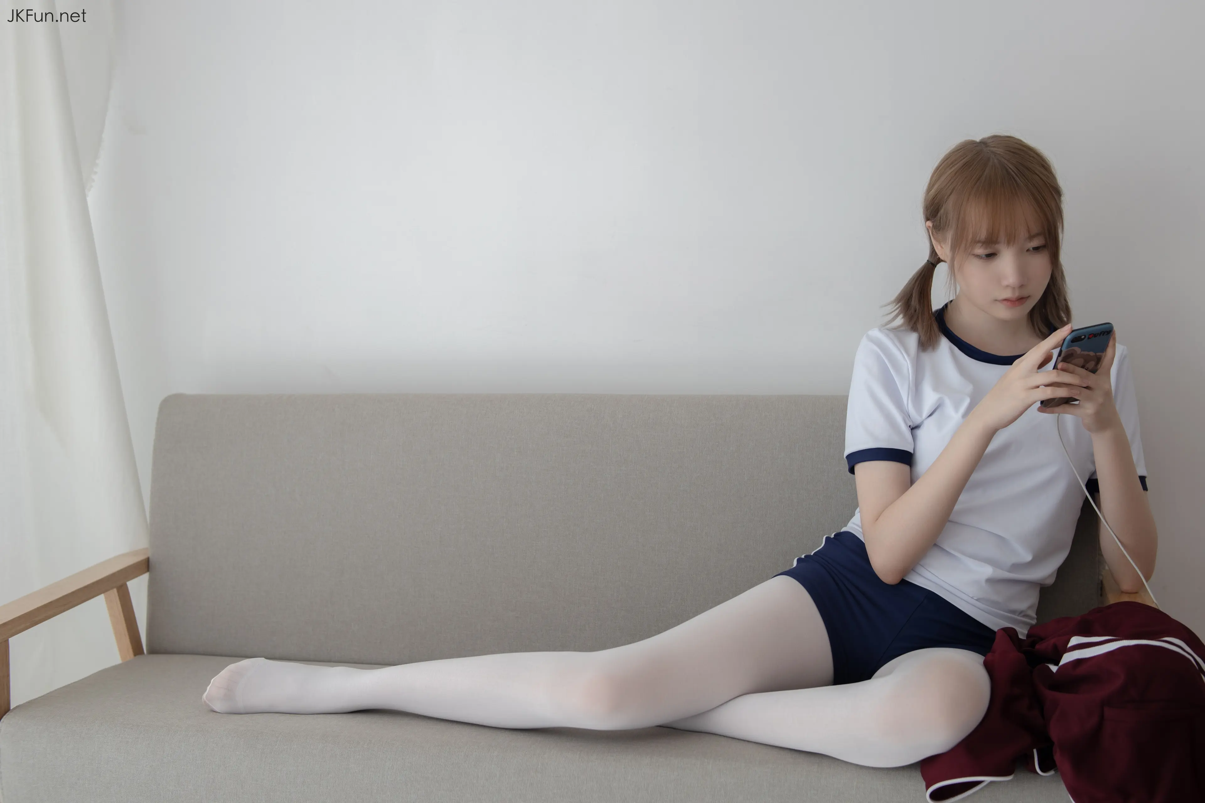 森萝财团 JKFUN Aika 80D白丝外景体操服 [107P]