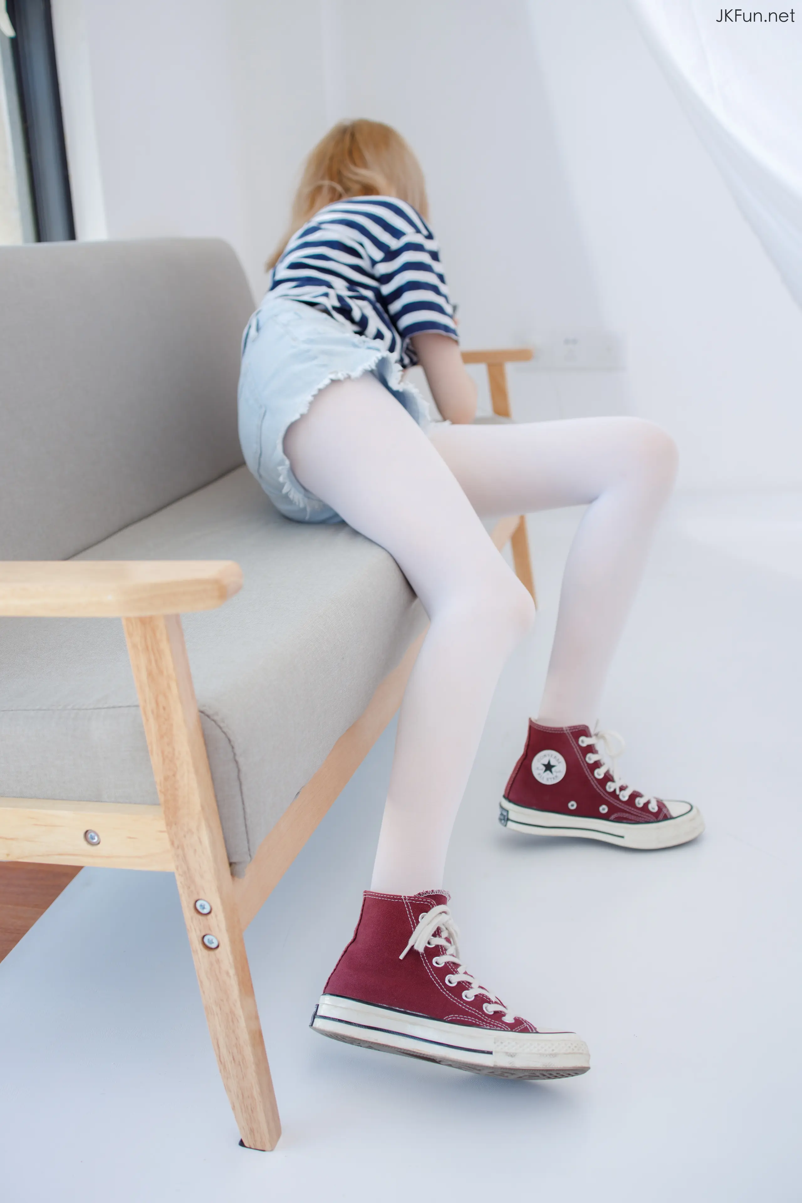 森萝财团 JKFUN Aika 80D白丝牛仔热裤 [98P]