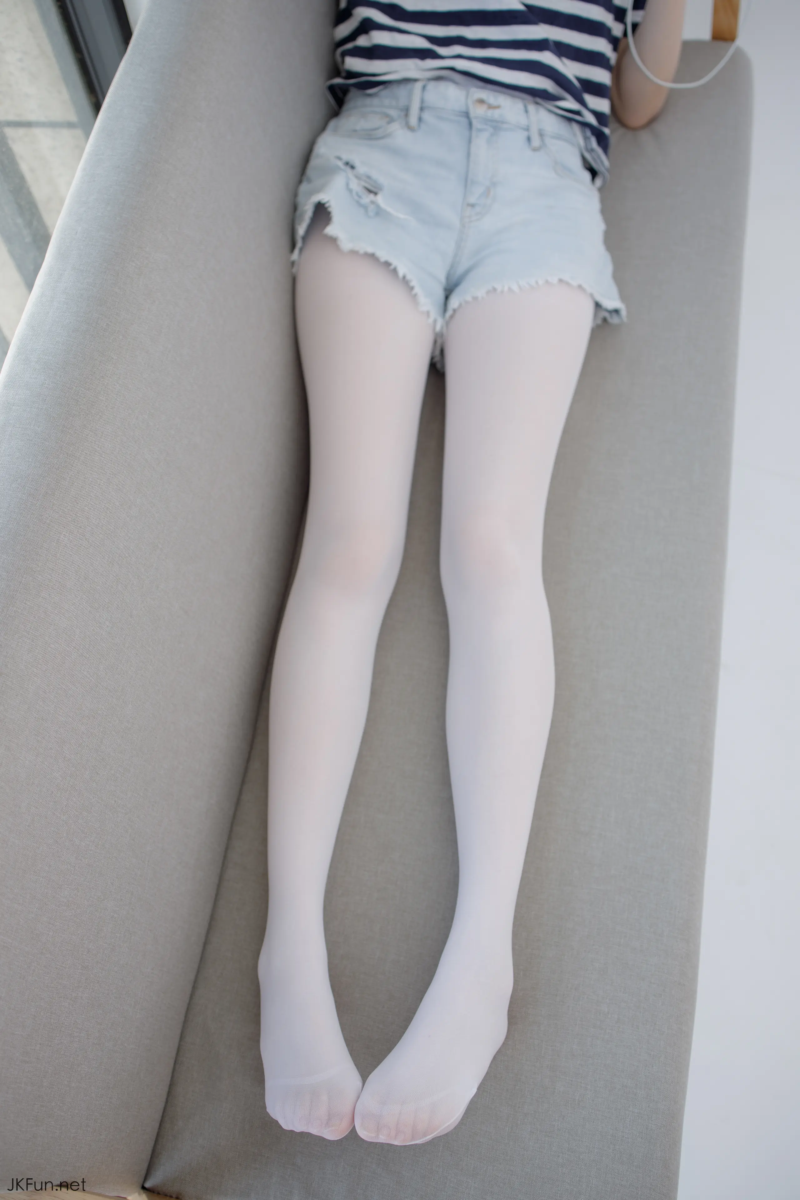 森萝财团 JKFUN Aika 80D白丝牛仔热裤 [98P]