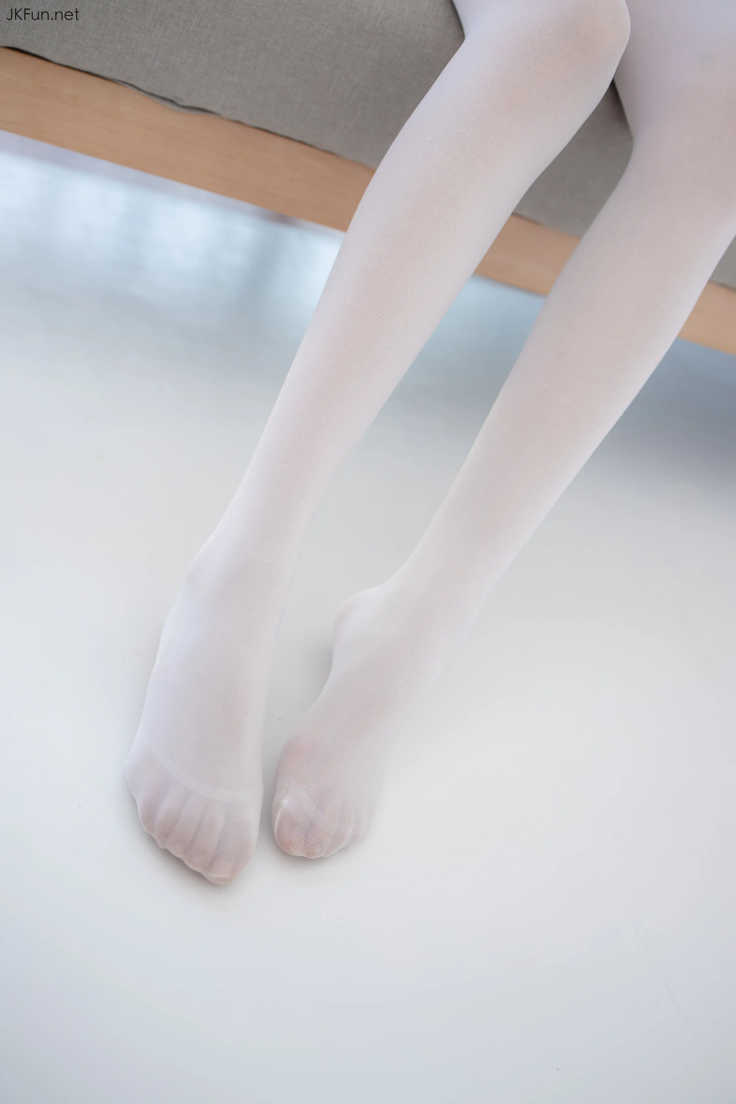 森萝财团 JKFUN Aika 80D白丝牛仔热裤 [98P]