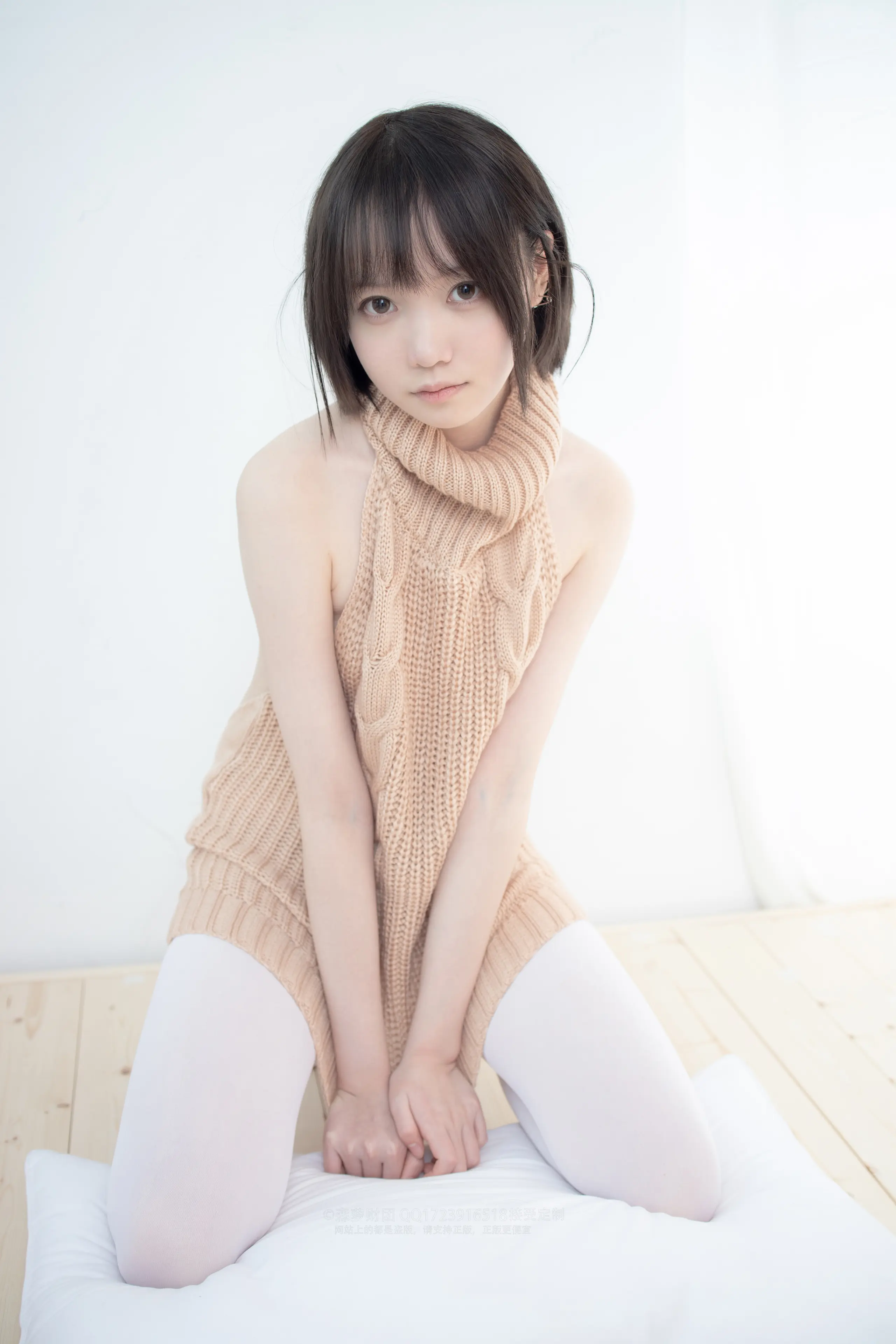 森萝财团 LOVEPLUS 露背毛衣80D白丝 [97P]