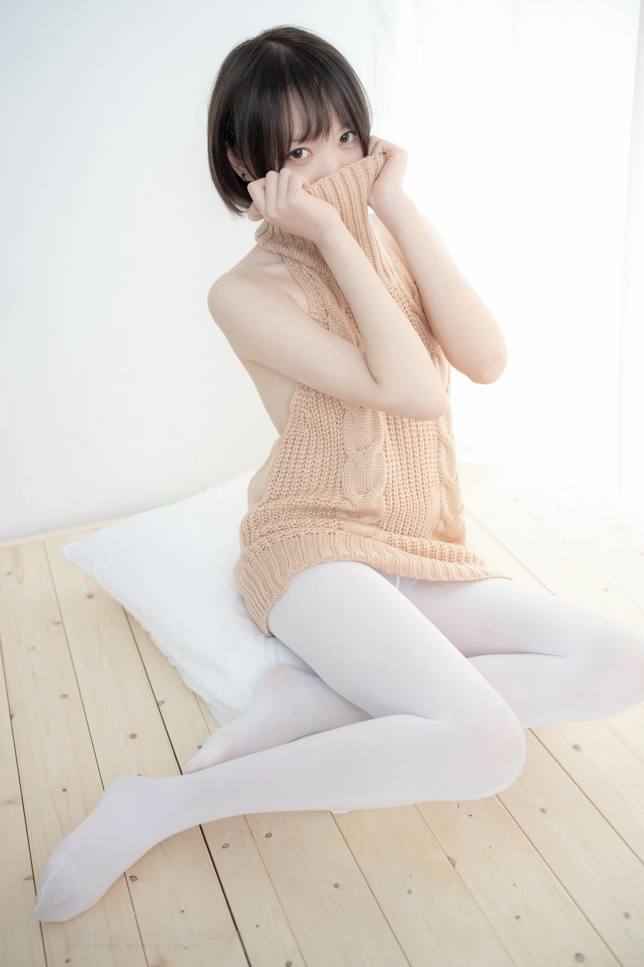 森萝财团 LOVEPLUS 露背毛衣80D白丝 [97P]