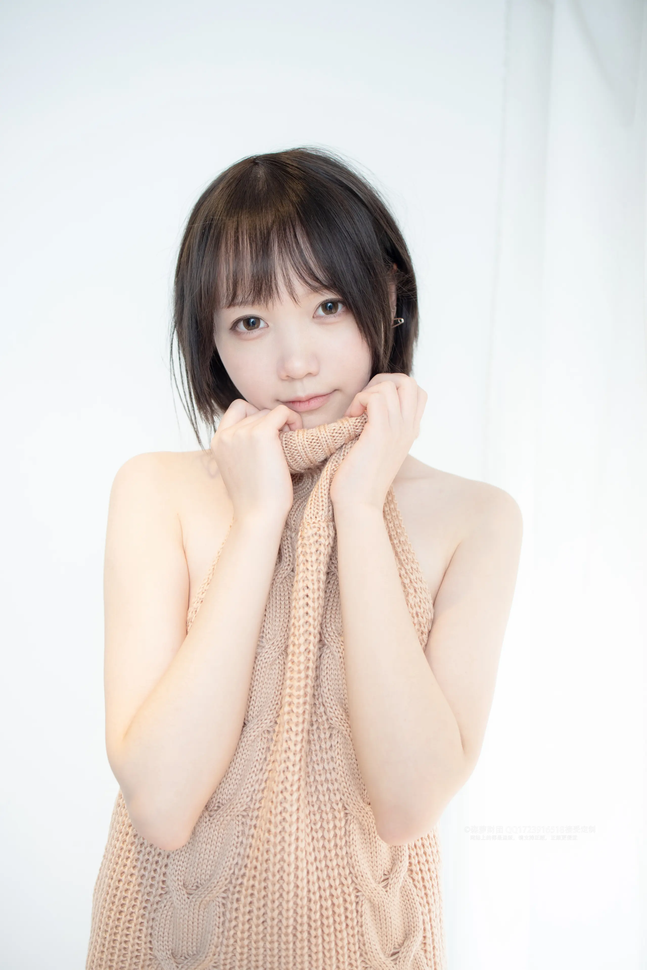 森萝财团 LOVEPLUS 露背毛衣80D白丝 [97P]