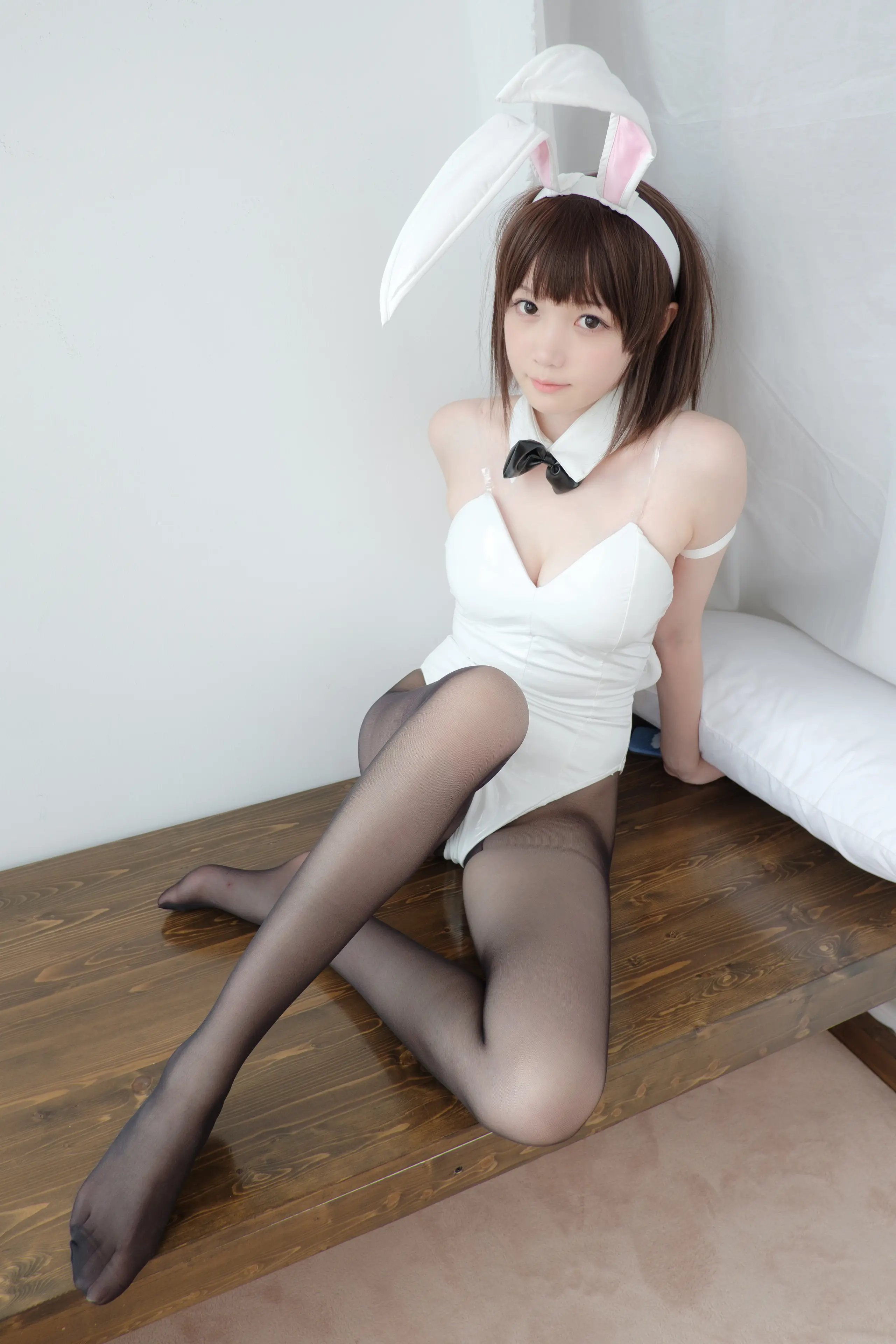 森萝财团 LOVEPLUS 黑丝网袜兔女郎 [148P]