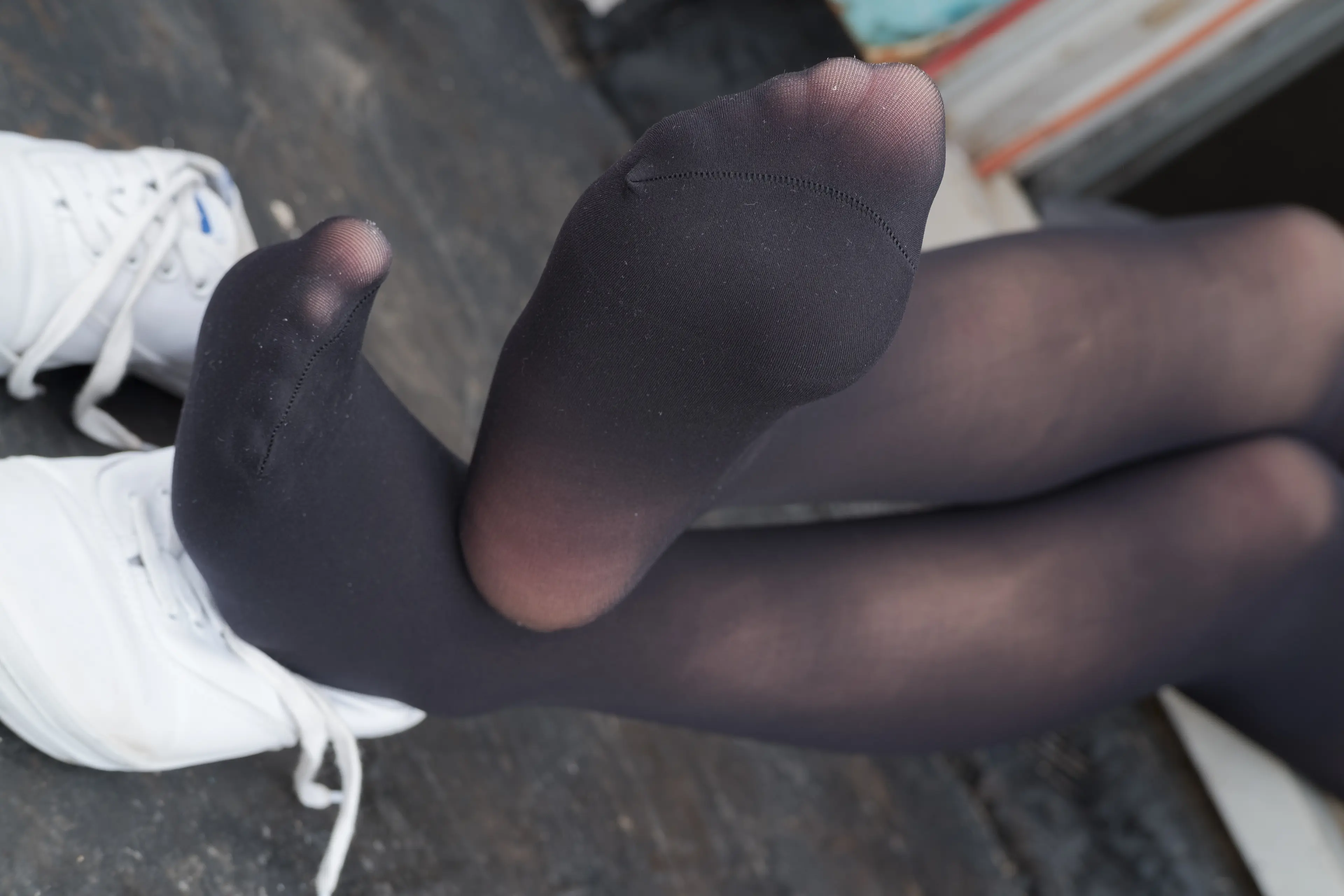 森萝财团 R15 天台黑丝 [95P]