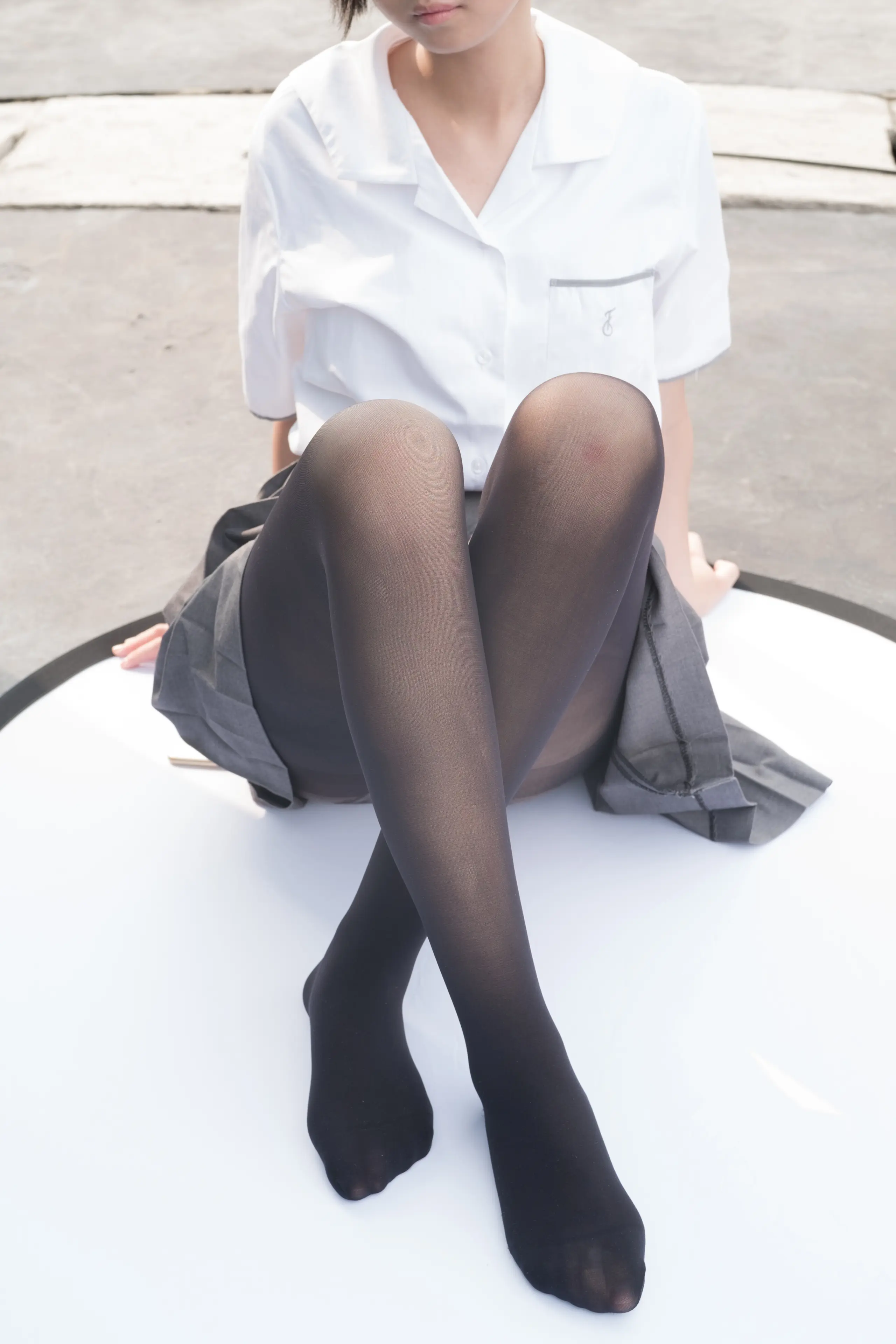 森萝财团 R15 天台黑丝 [95P]