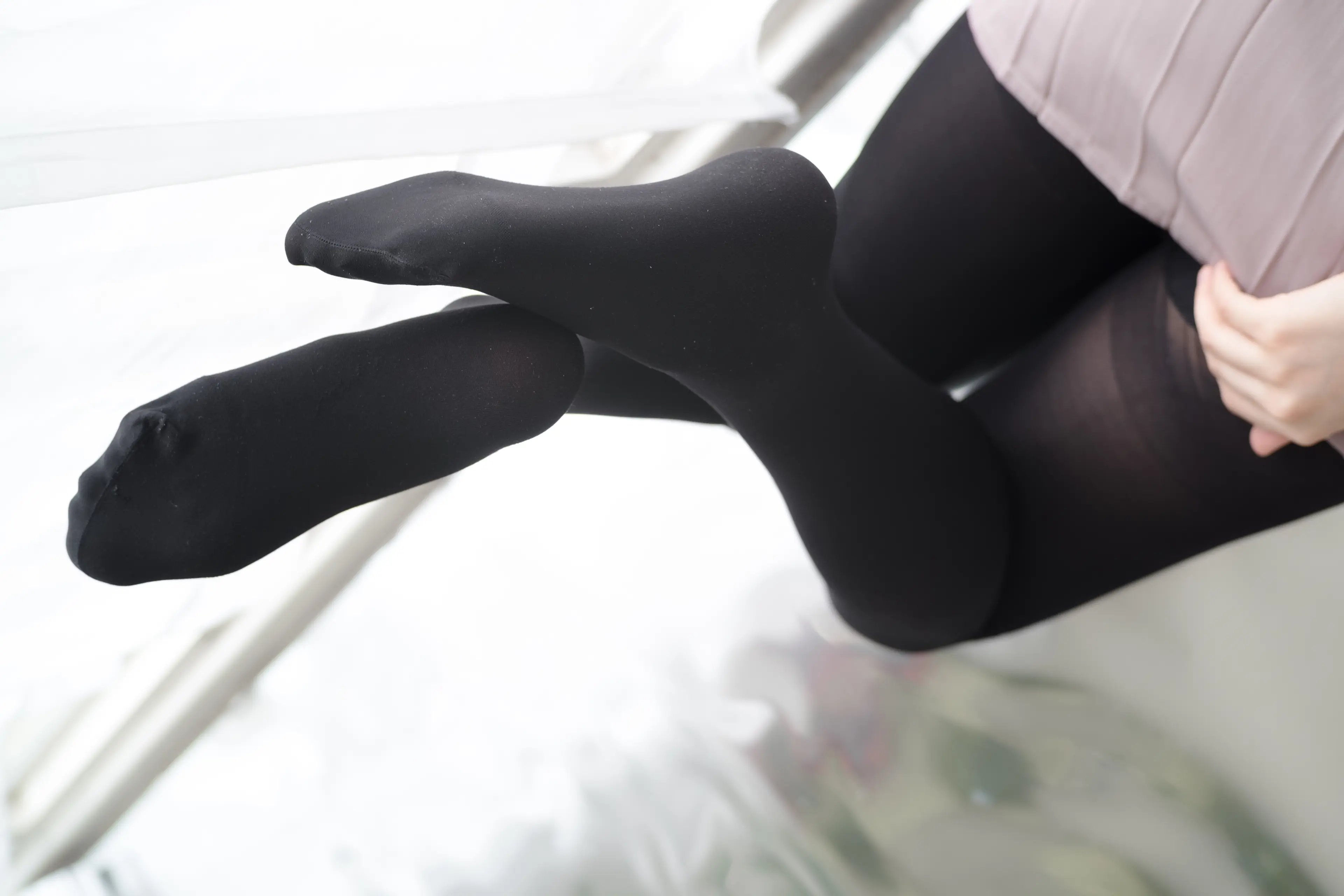 森萝财团 R15 慢慢脱下你的黑丝 [78P]