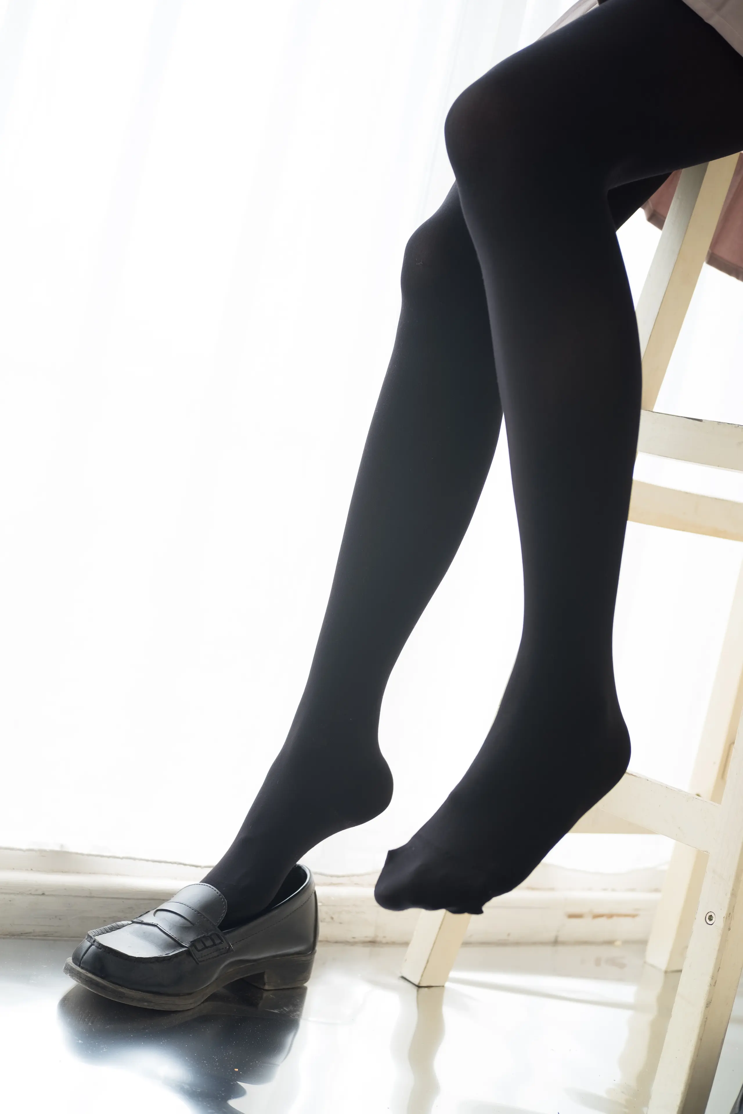 森萝财团 R15 慢慢脱下你的黑丝 [78P]