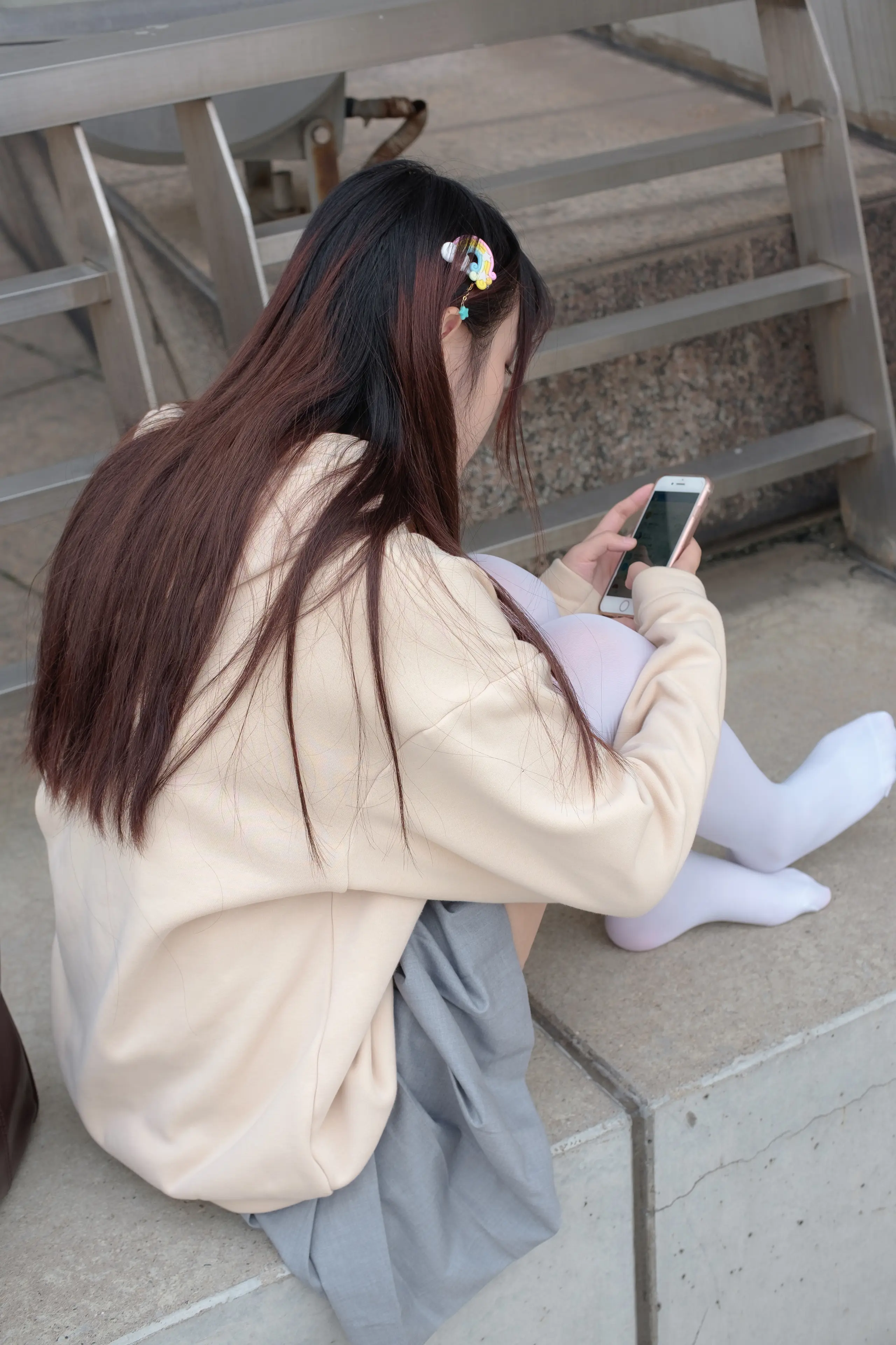 森萝财团 R15 户外白丝短裙 [131P]