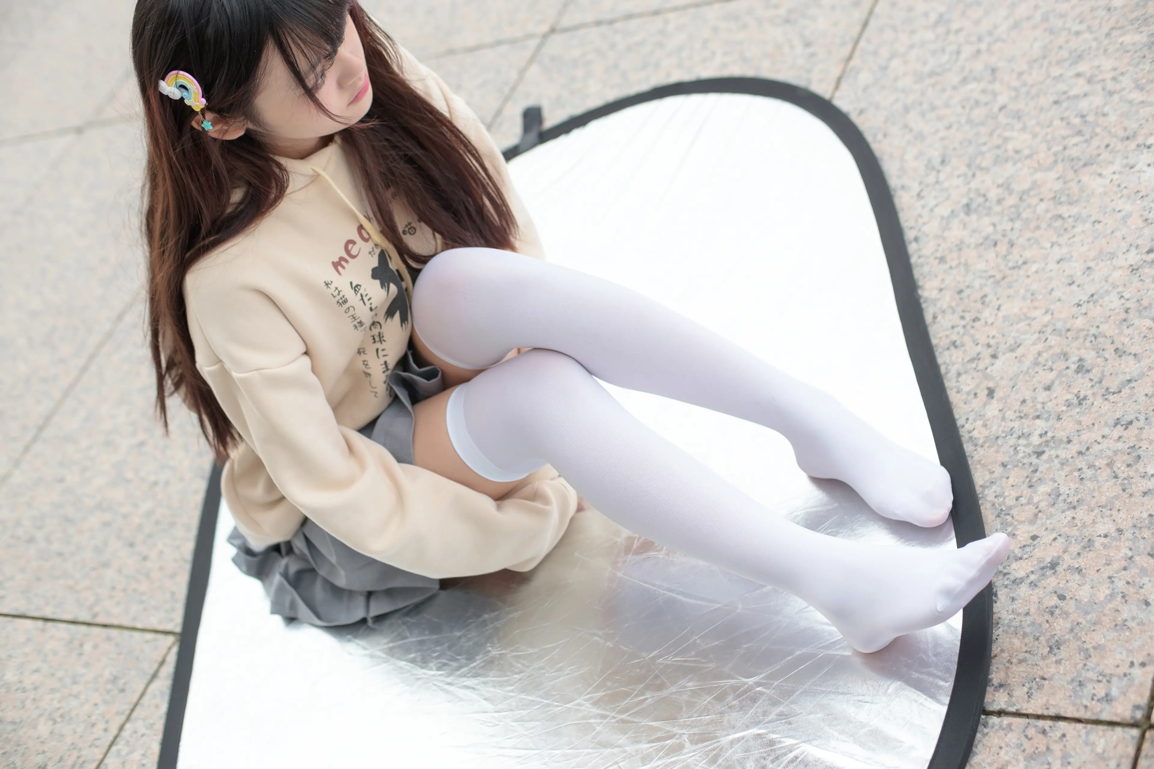 森萝财团 R15 户外白丝短裙 [131P]