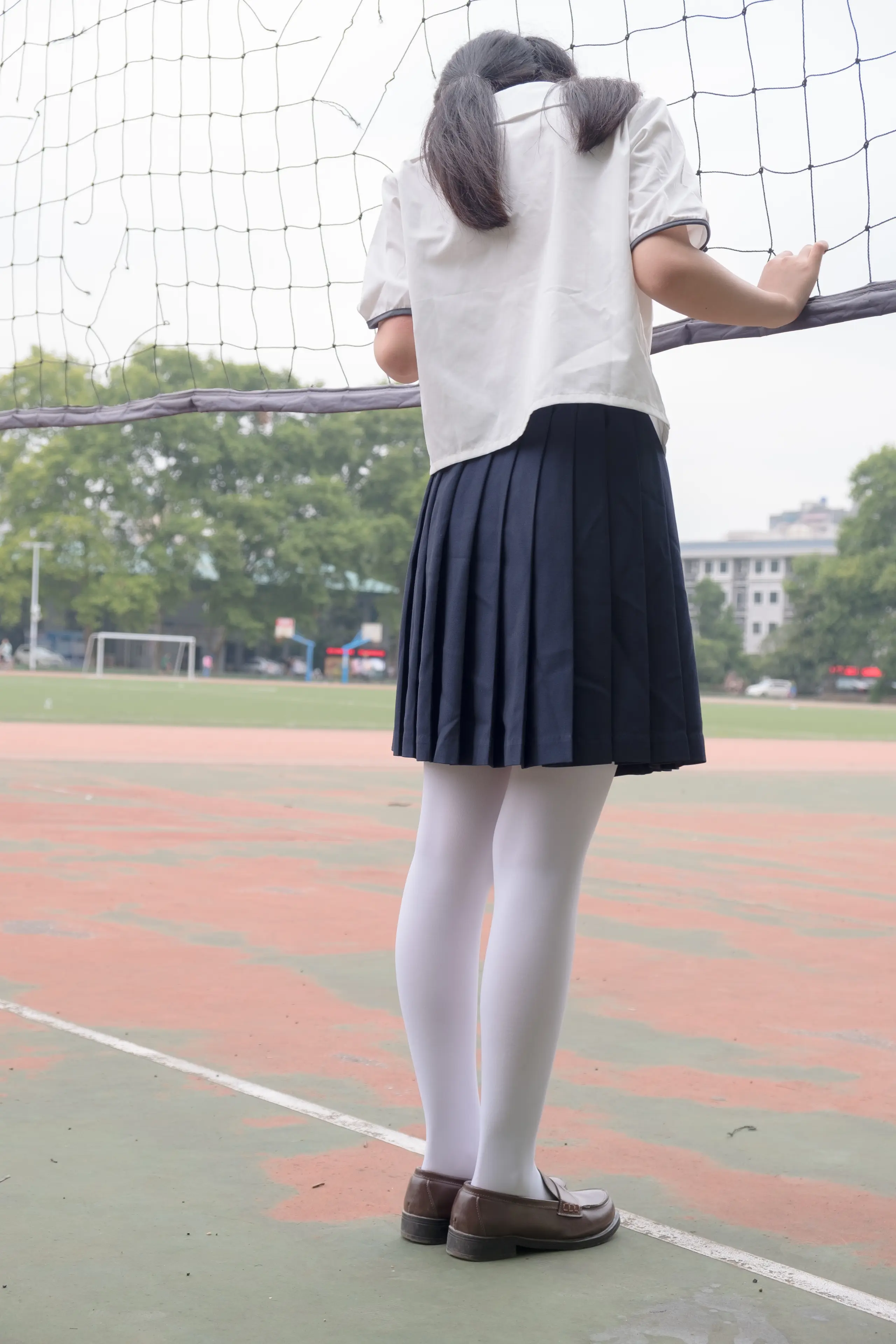 森萝财团 R15 户外白丝秀 [102P]