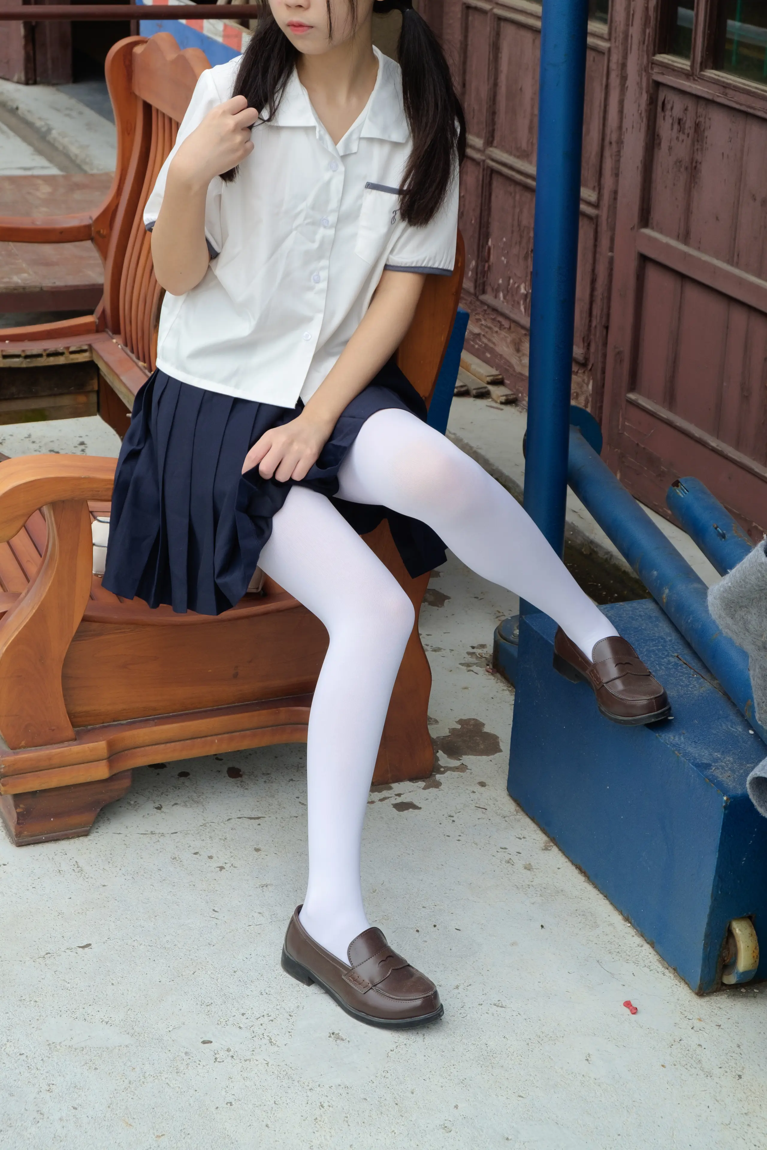 森萝财团 R15 户外白丝秀 [102P]