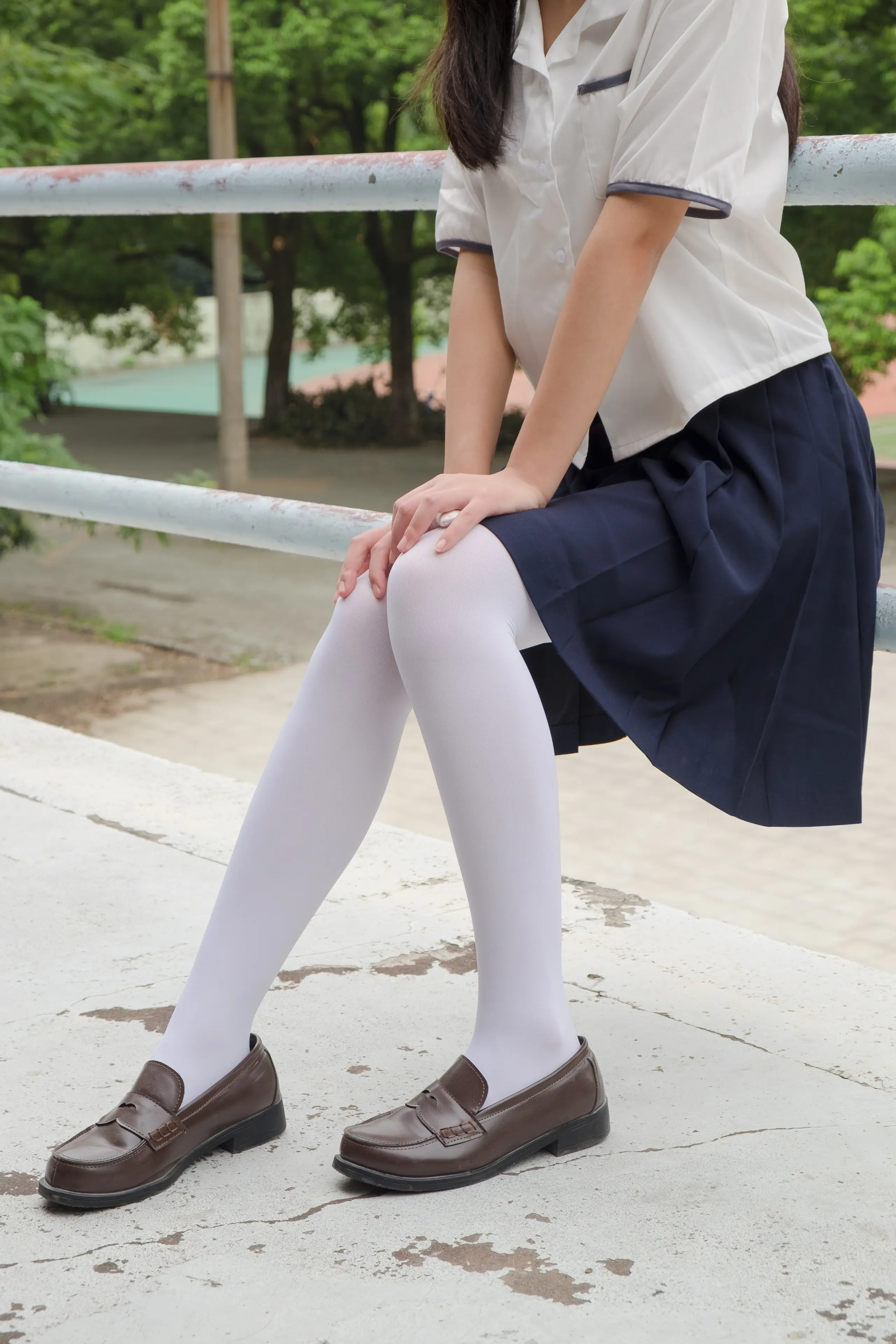 森萝财团 R15 户外白丝秀 [102P]