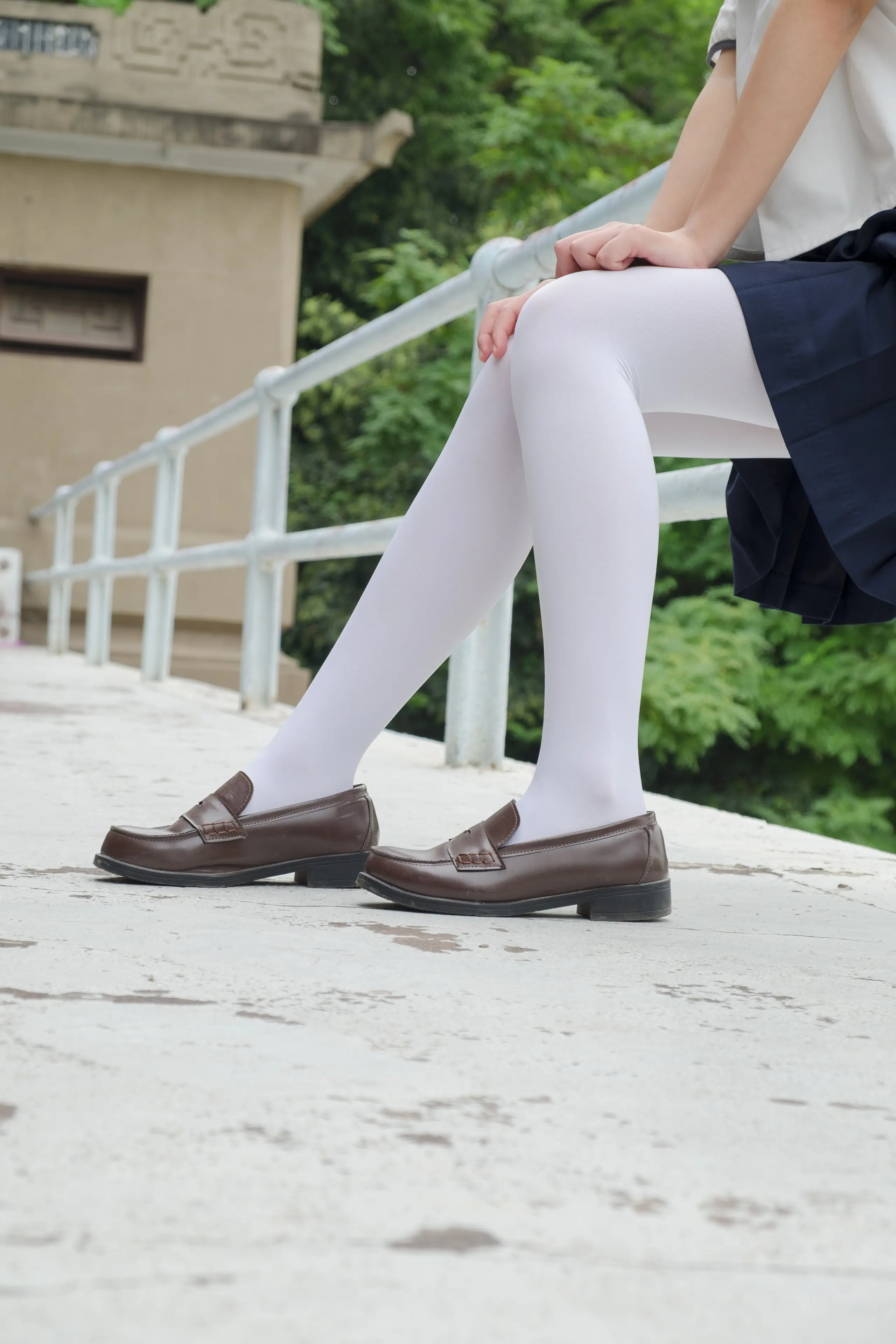 森萝财团 R15 户外白丝秀 [102P]